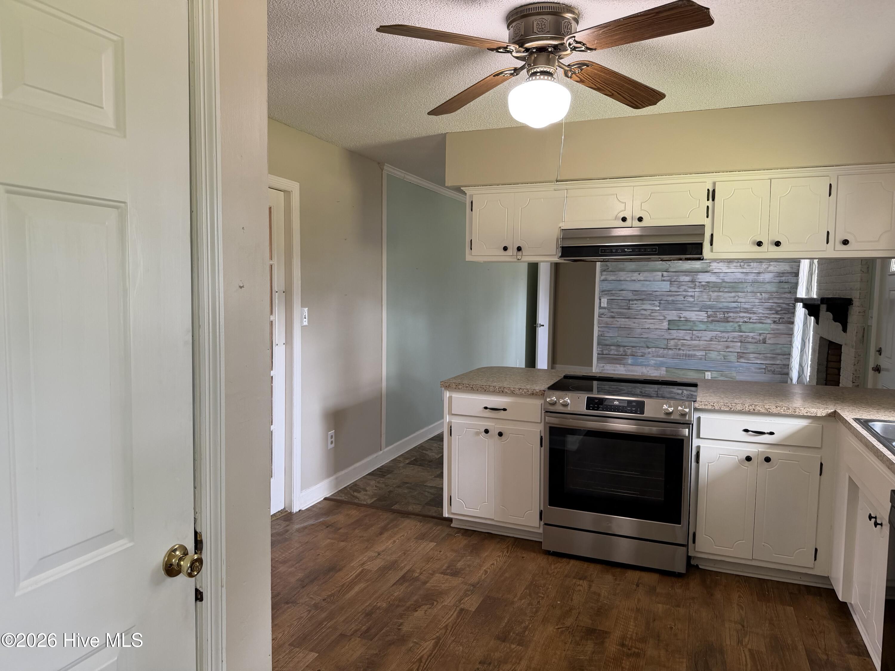 3144 Wintergreen Road,Cove City