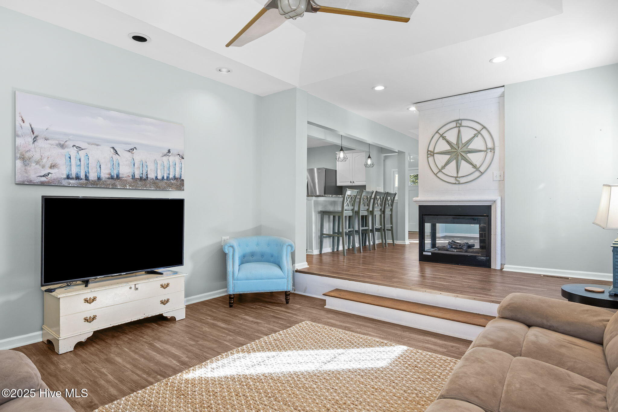 100542454 | Photo 20