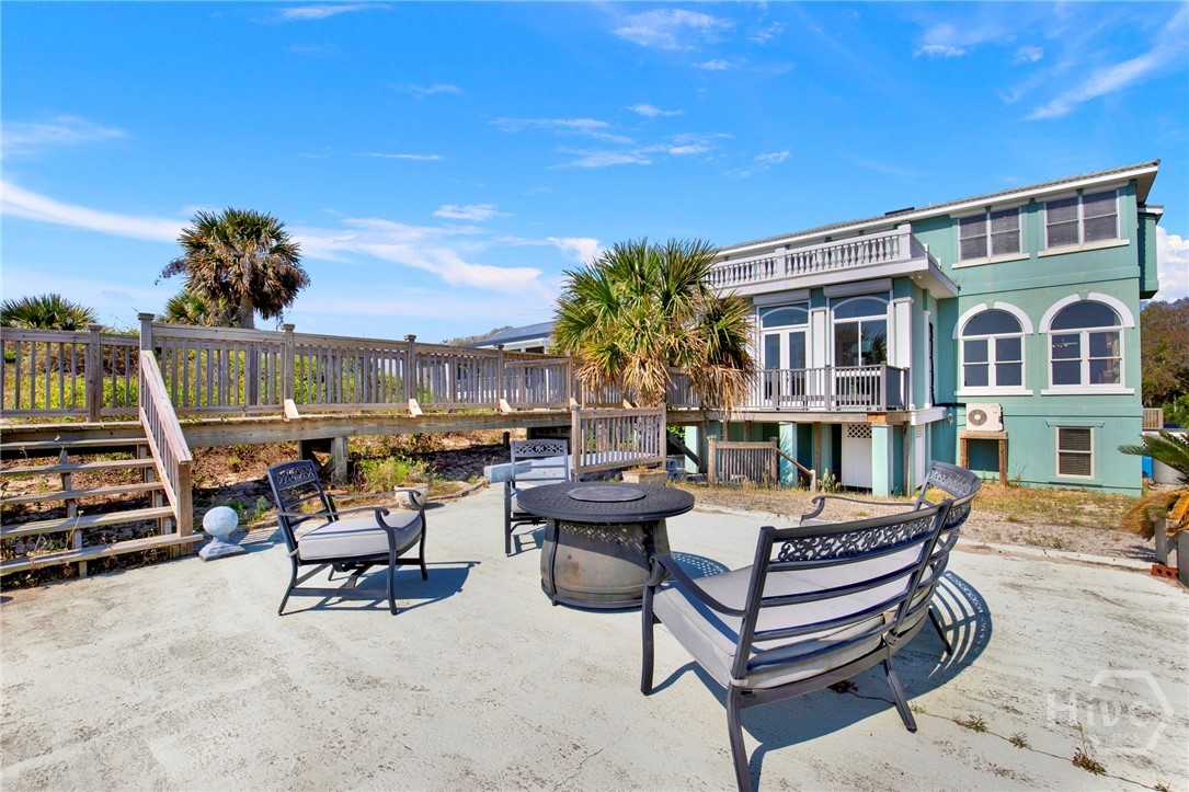 Very rare beachfront patio