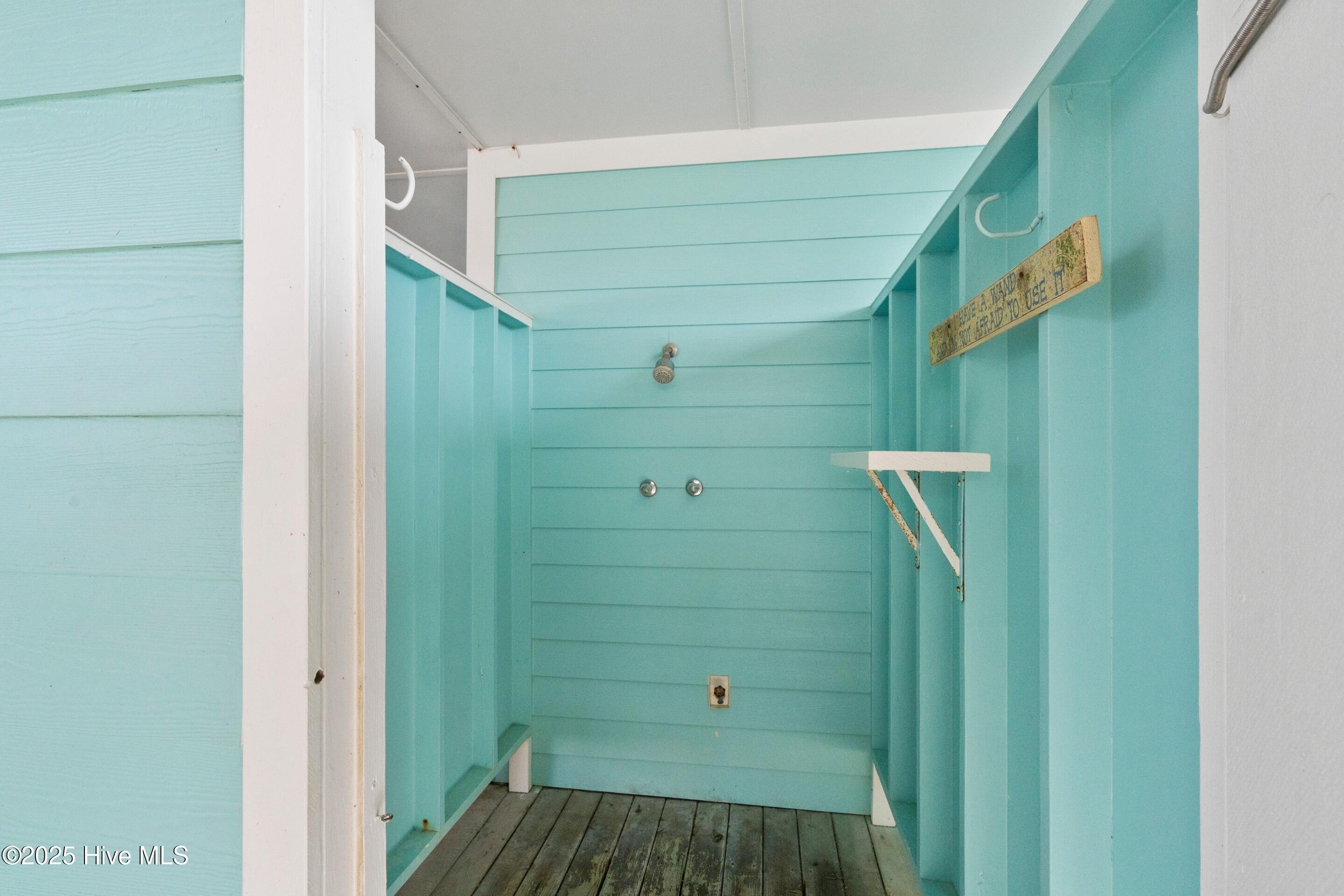 100526727 | Photo 44