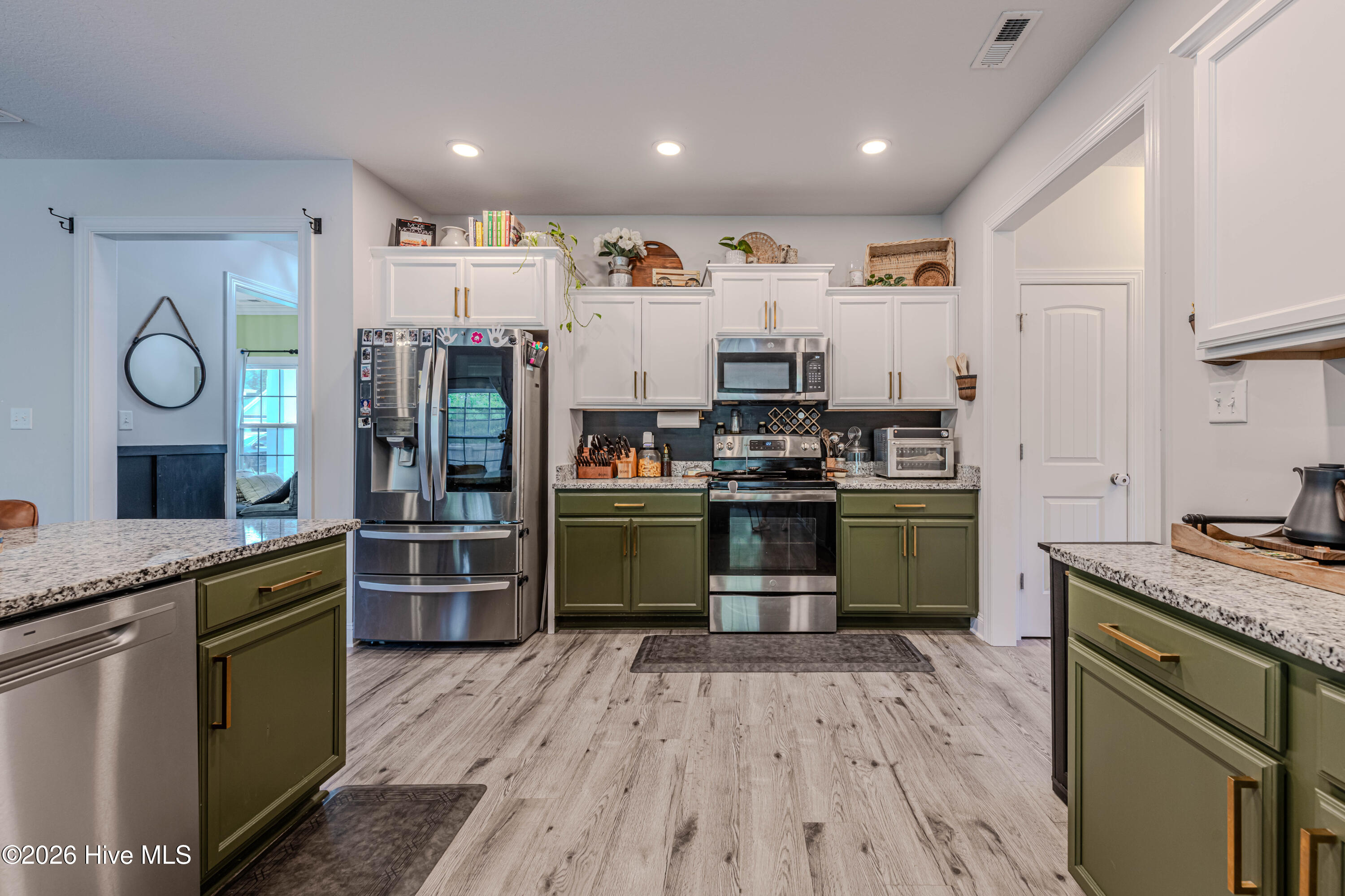 100570010 | Photo 20