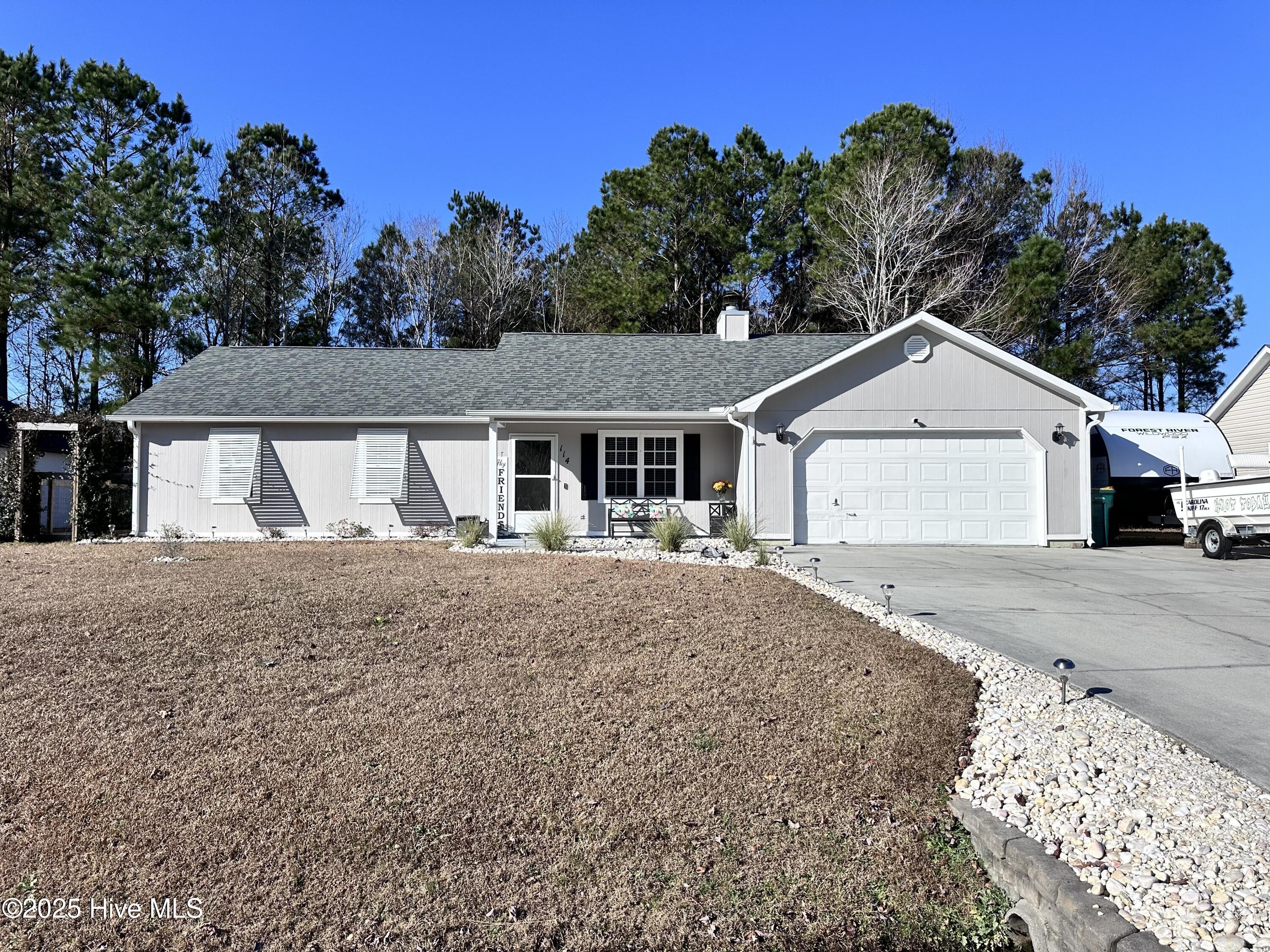 100546985 | Photo 48