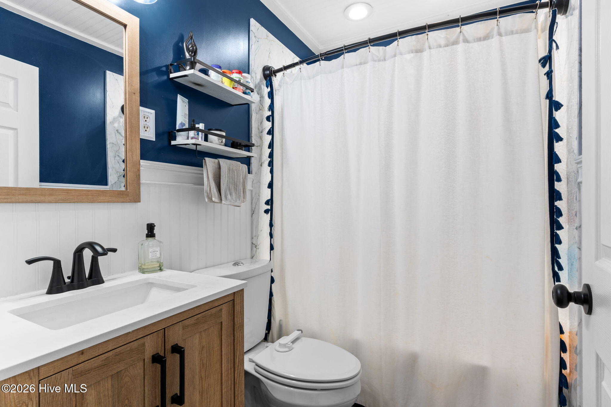 100560277 | Photo 13