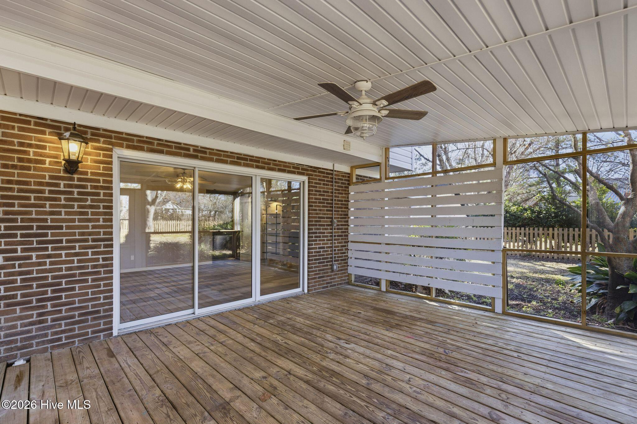 100554538 | Photo 56