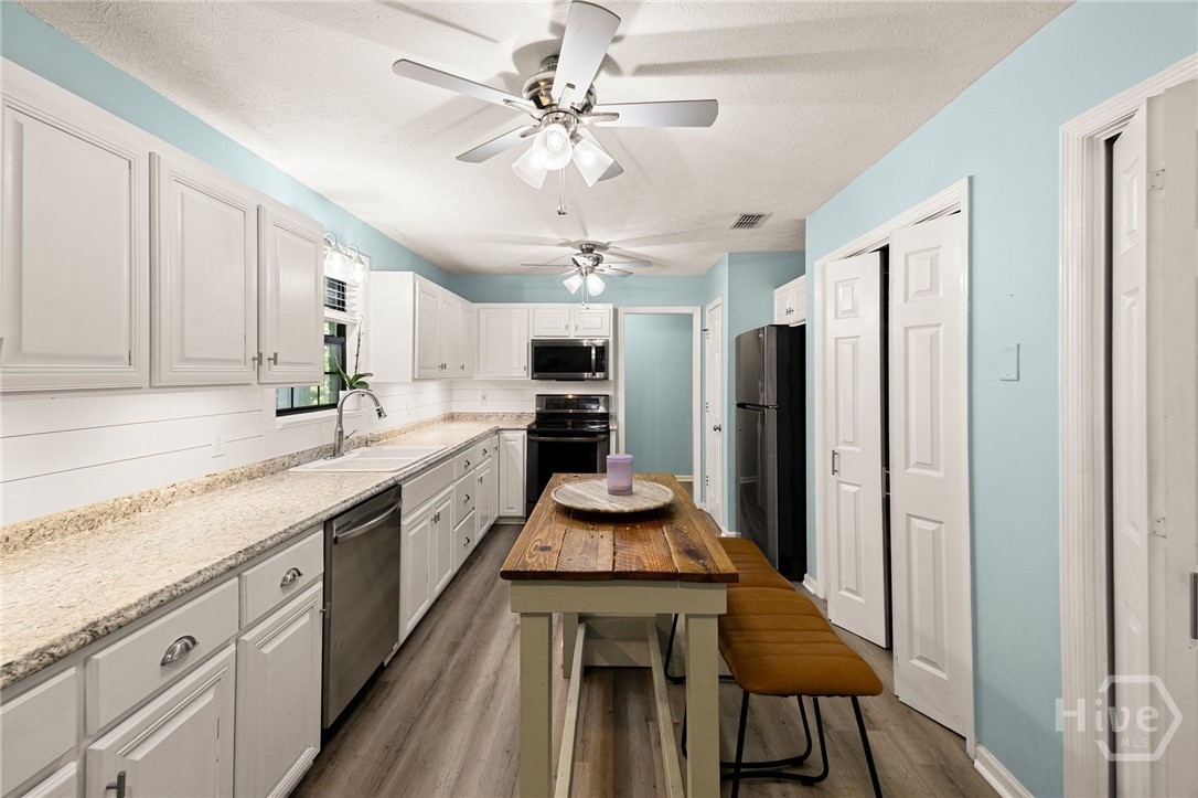 Photo 4 of Single family home for sale at 120 Pinetree Rd, Midway, GA 31320 | MLS# SA366225 | Listing updated on 2026-10-09