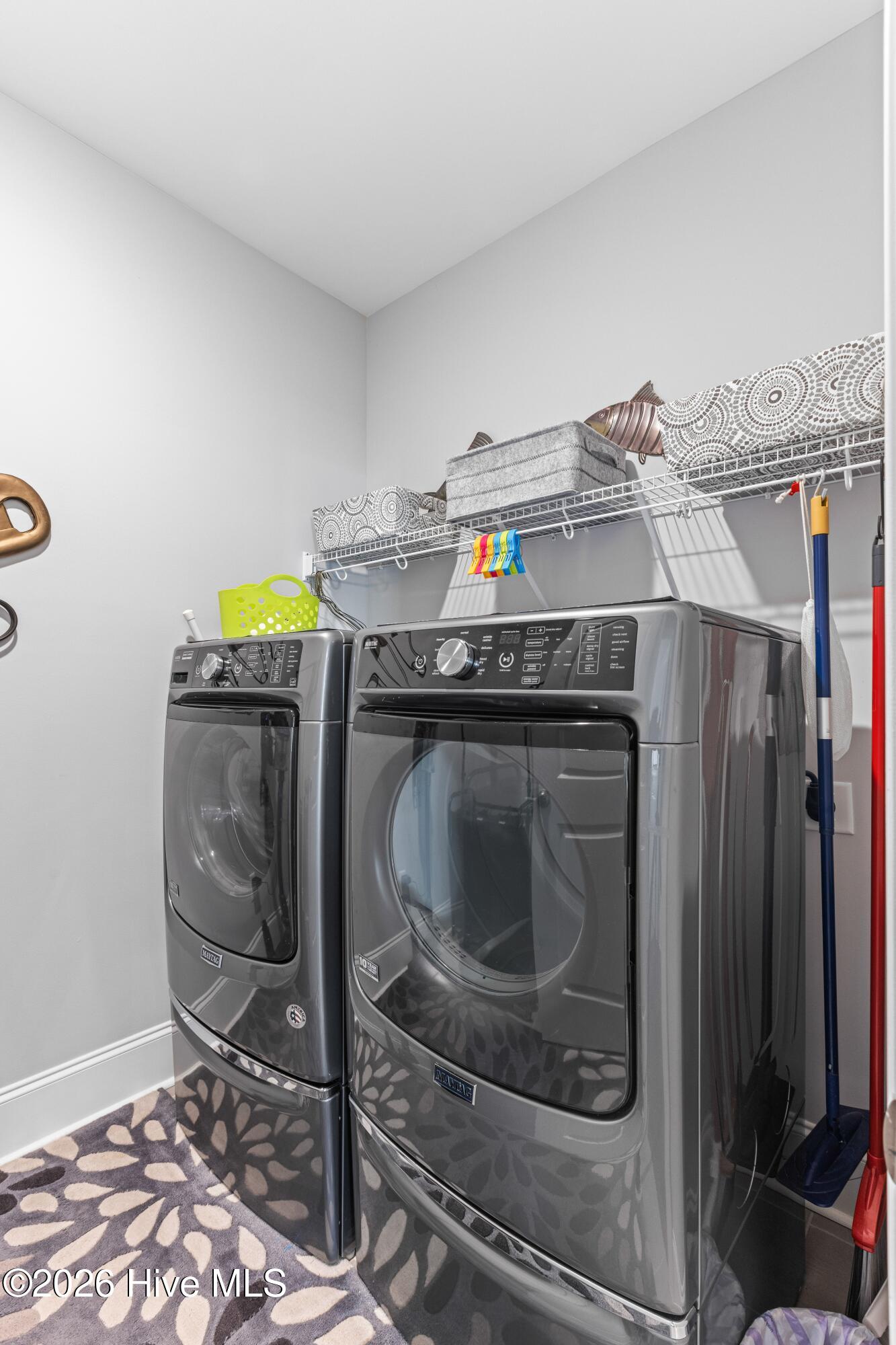 100554937 | Photo 34