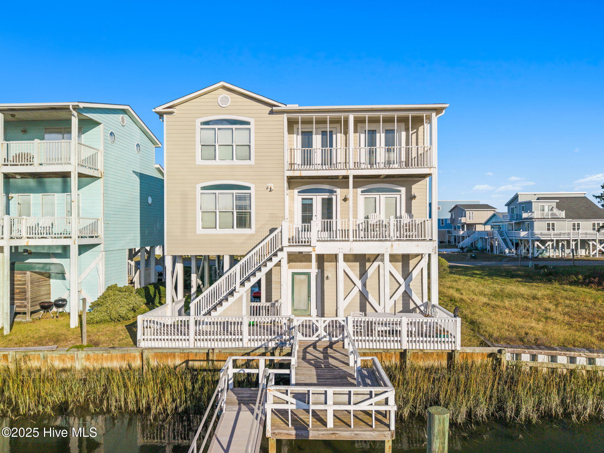 100541460 | Photo 61