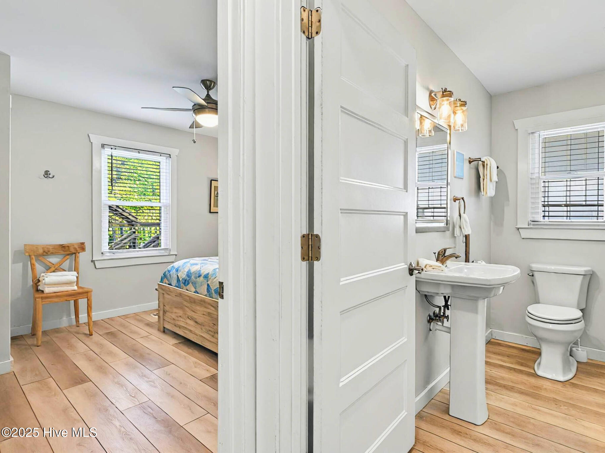 100504393 | Photo 33