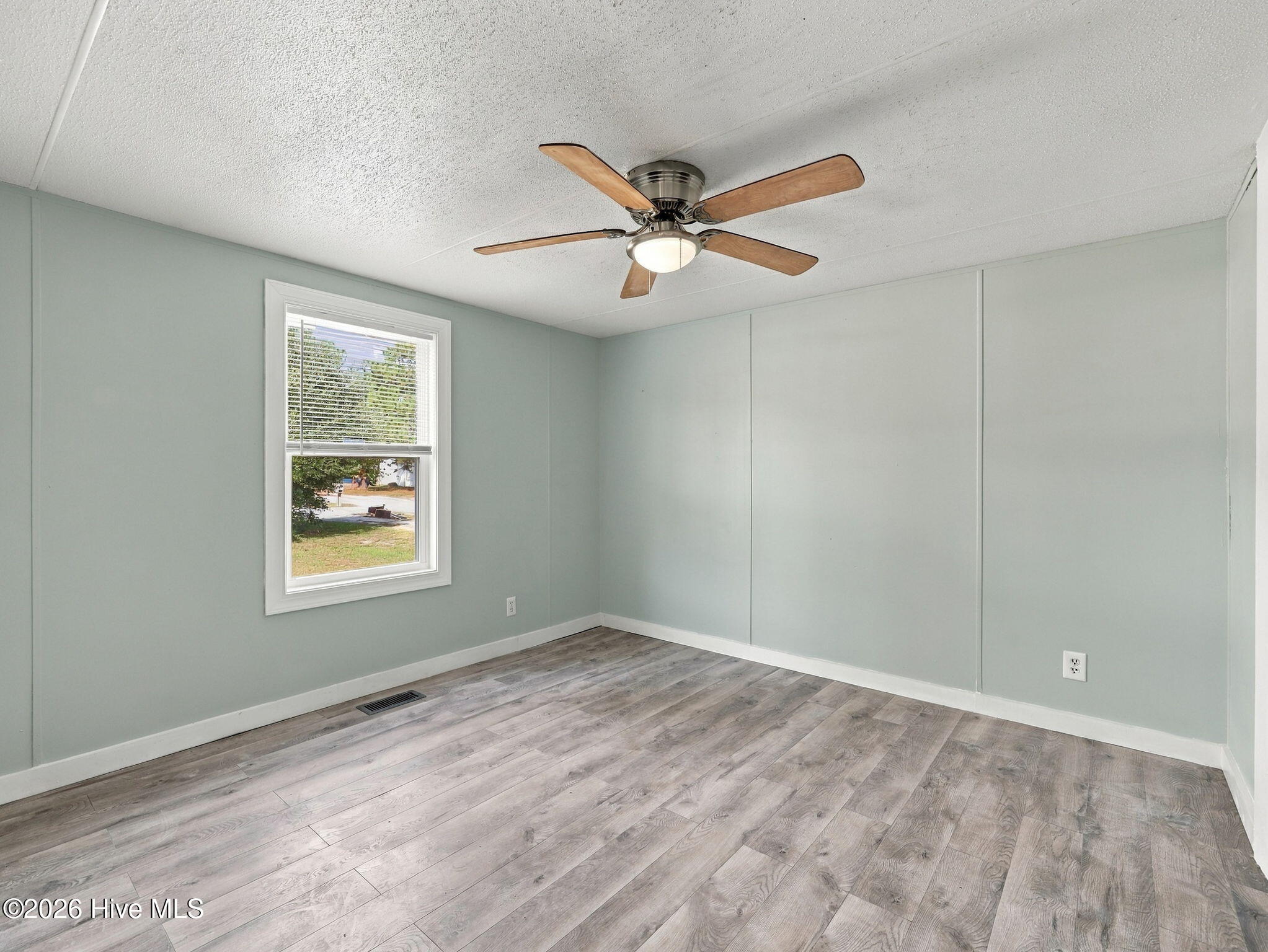 322 N Winchester Lane,Hubert