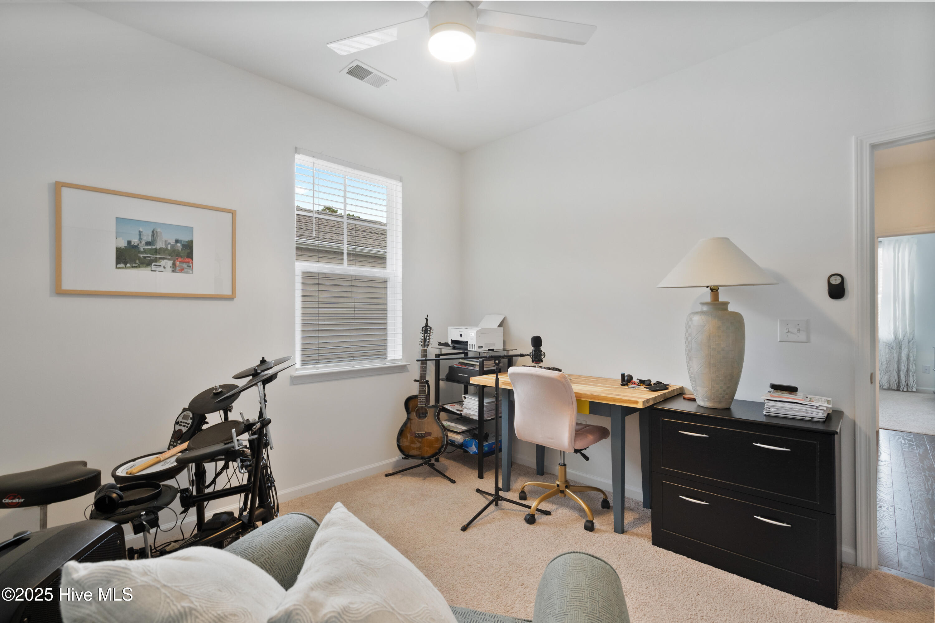 100541671 | Photo 41