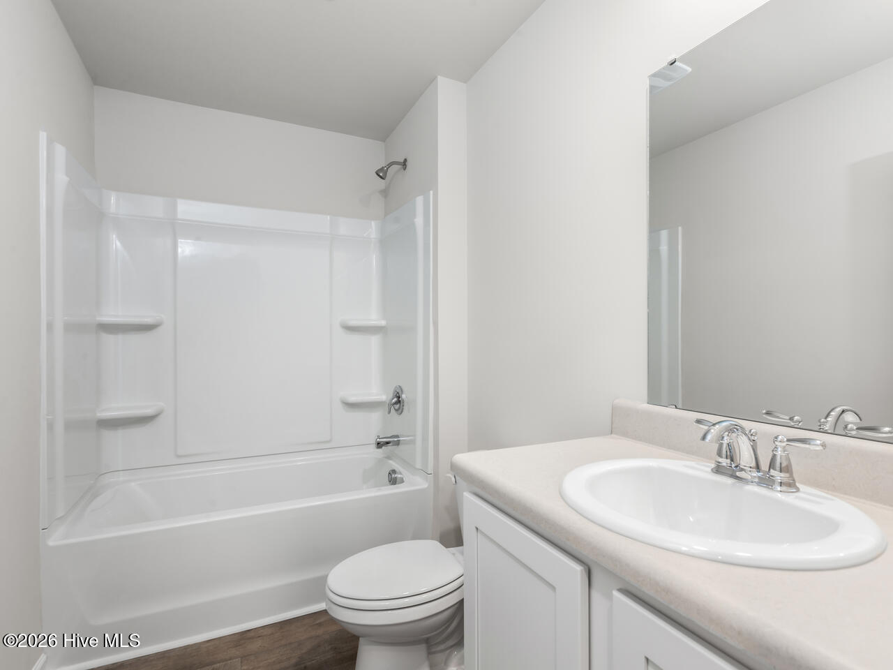 100548356 | Photo 22