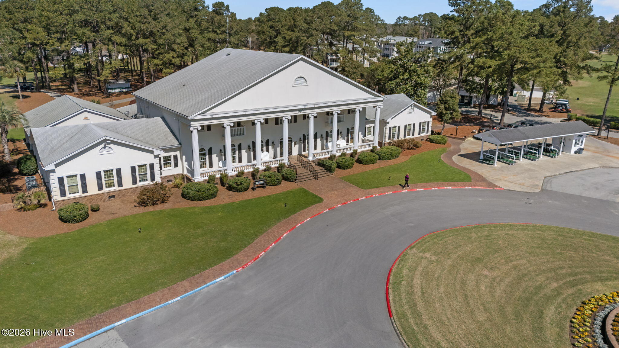 100561049 | Photo 47