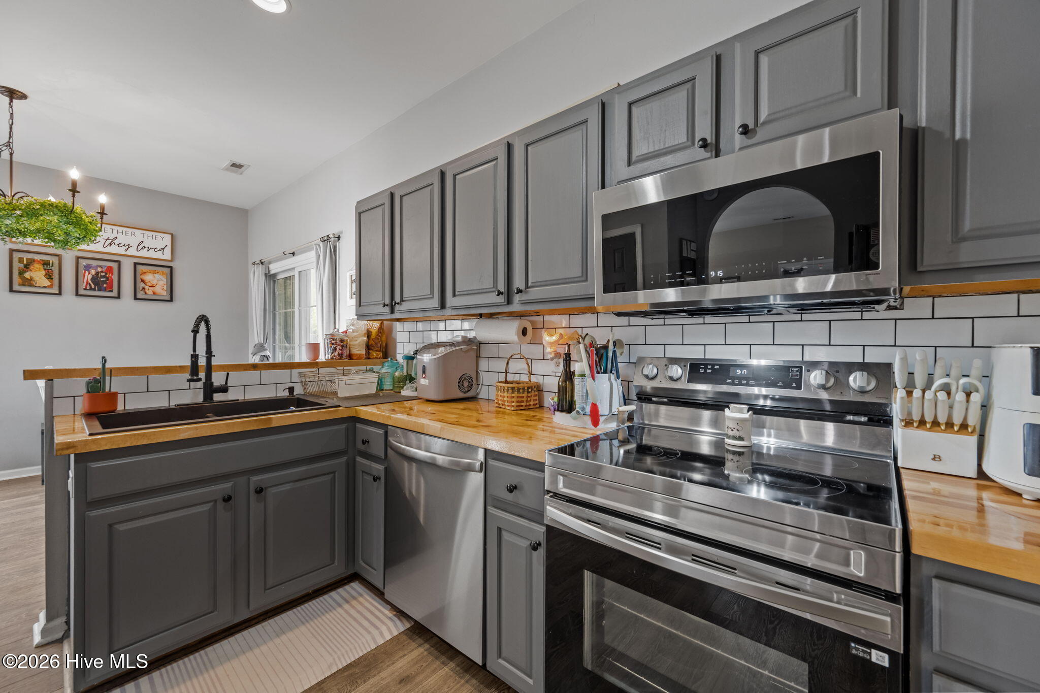 100547429 | Photo 10