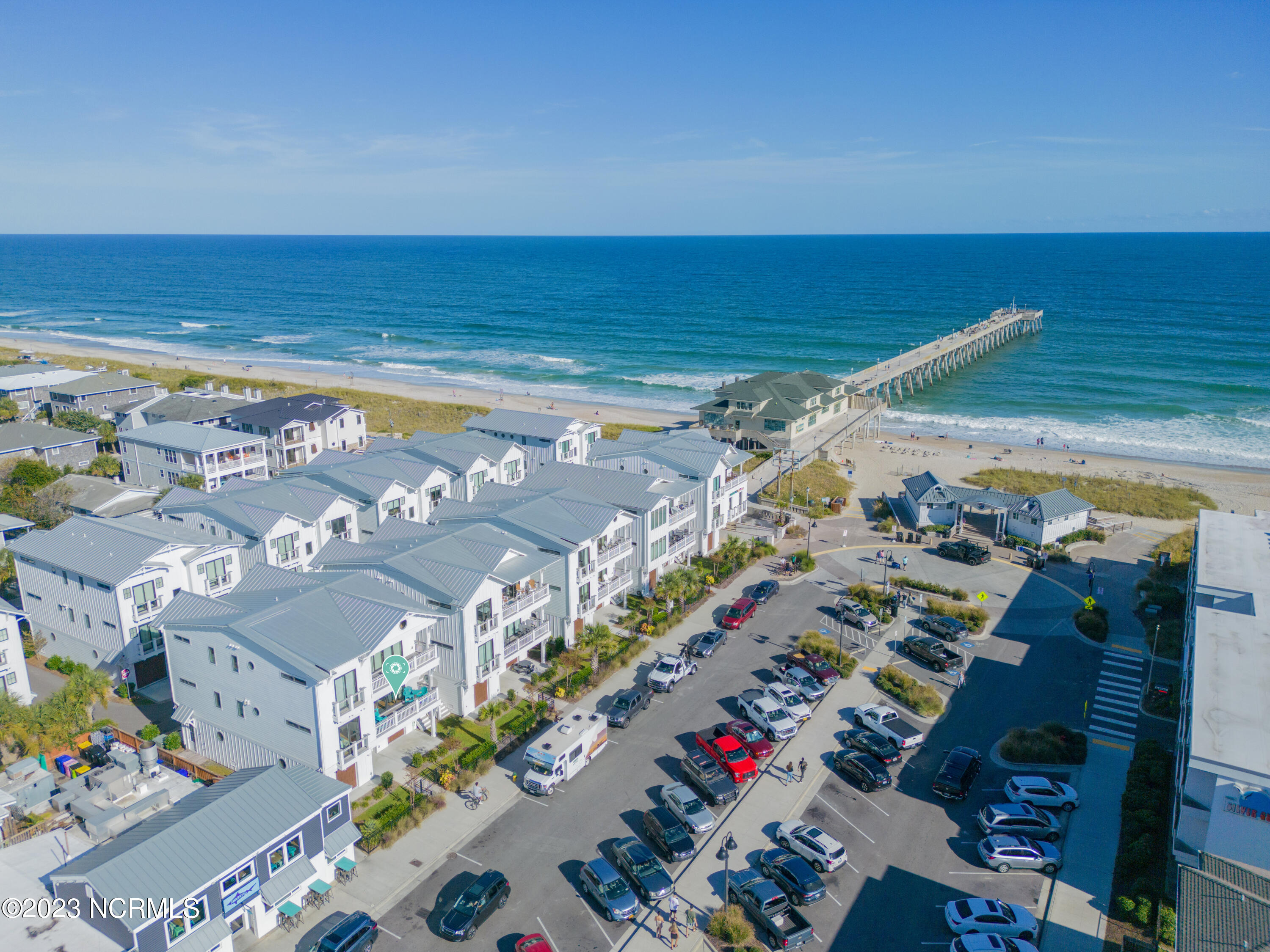 100550816 | Photo 42