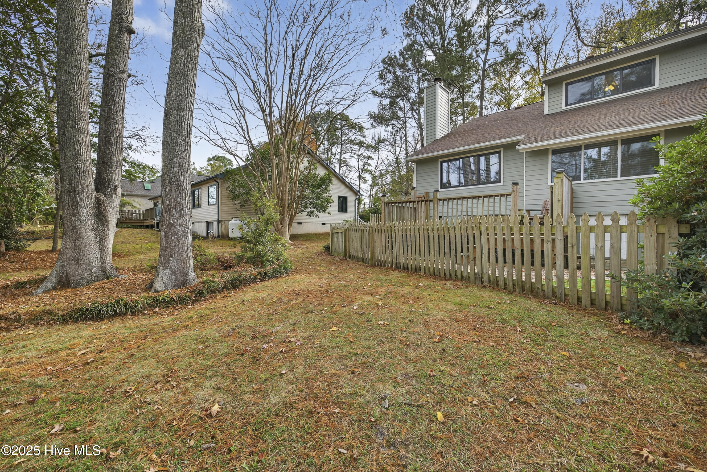 100543749 | Photo 33