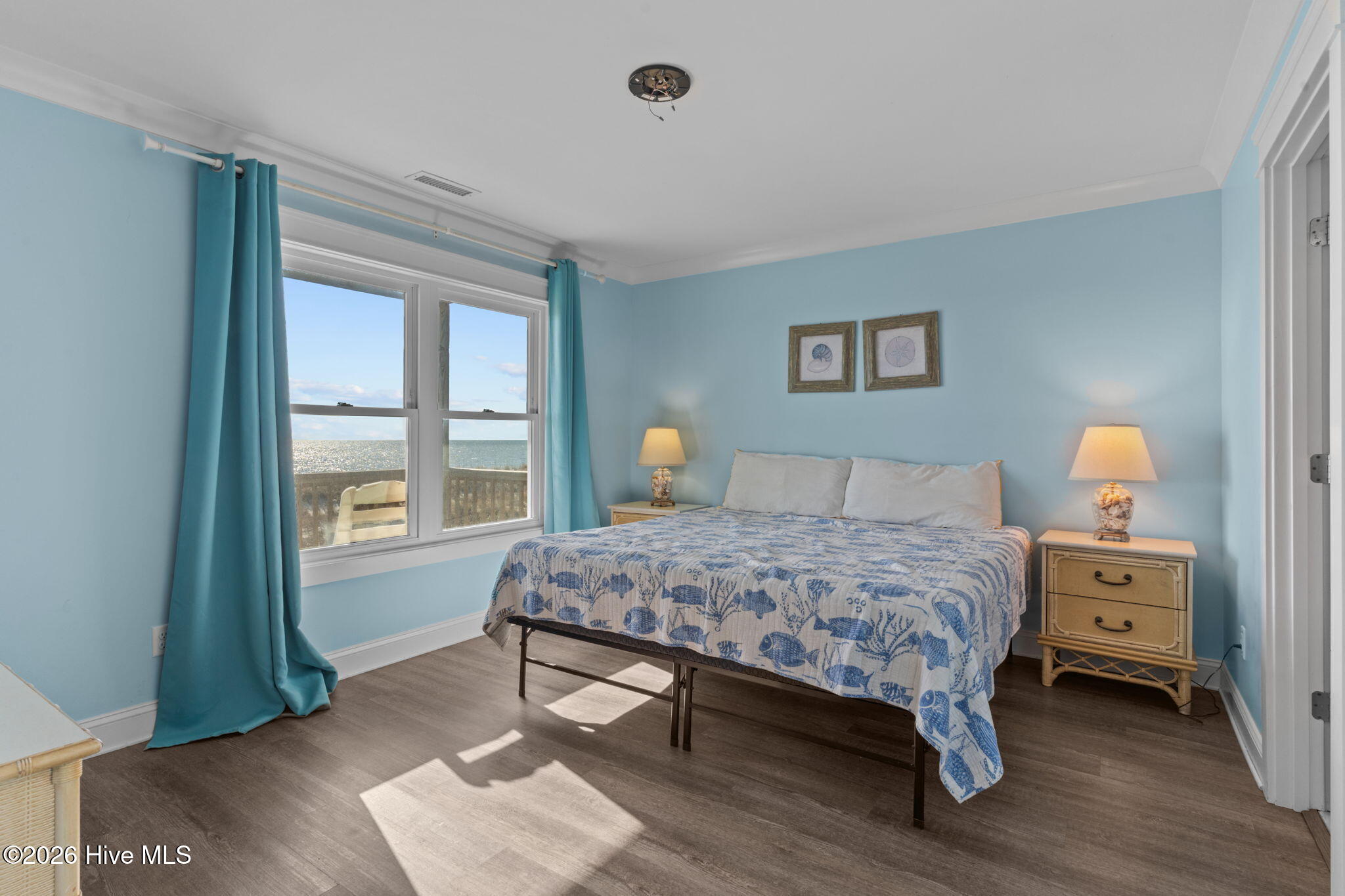 100551095 | Photo 31