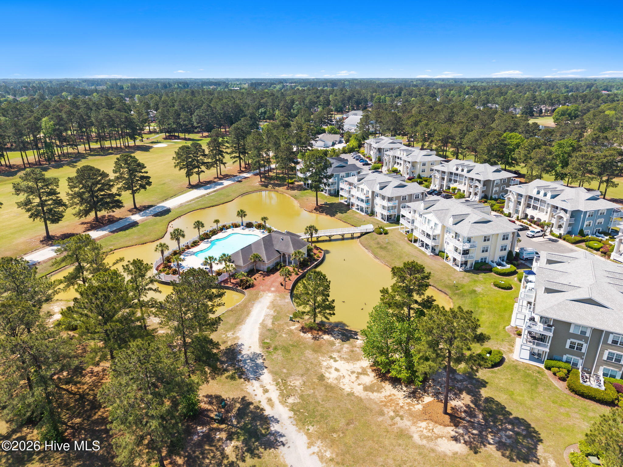 100567876 | Photo 38