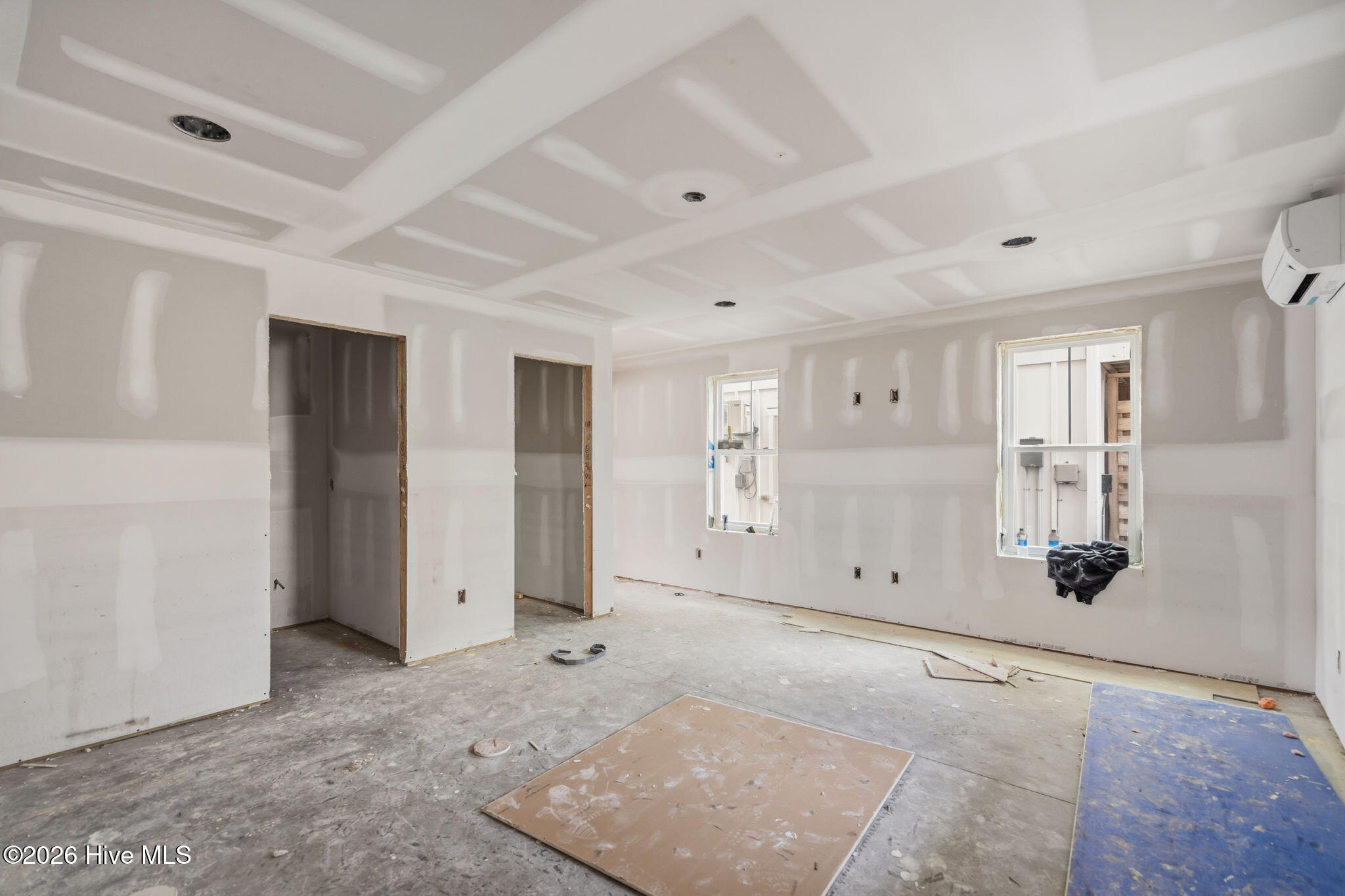 100547046 | Photo 11