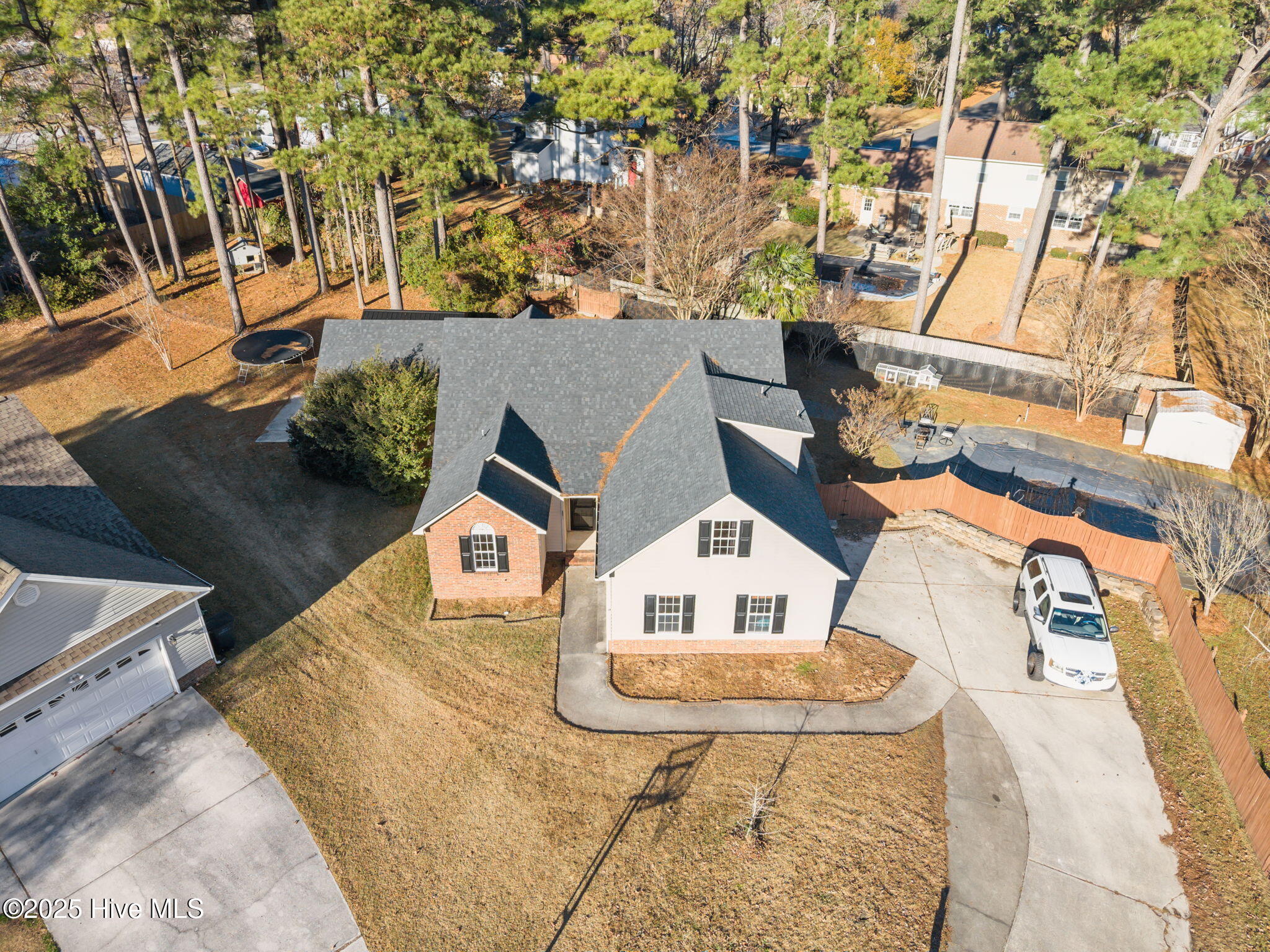 100544873 | Photo 49