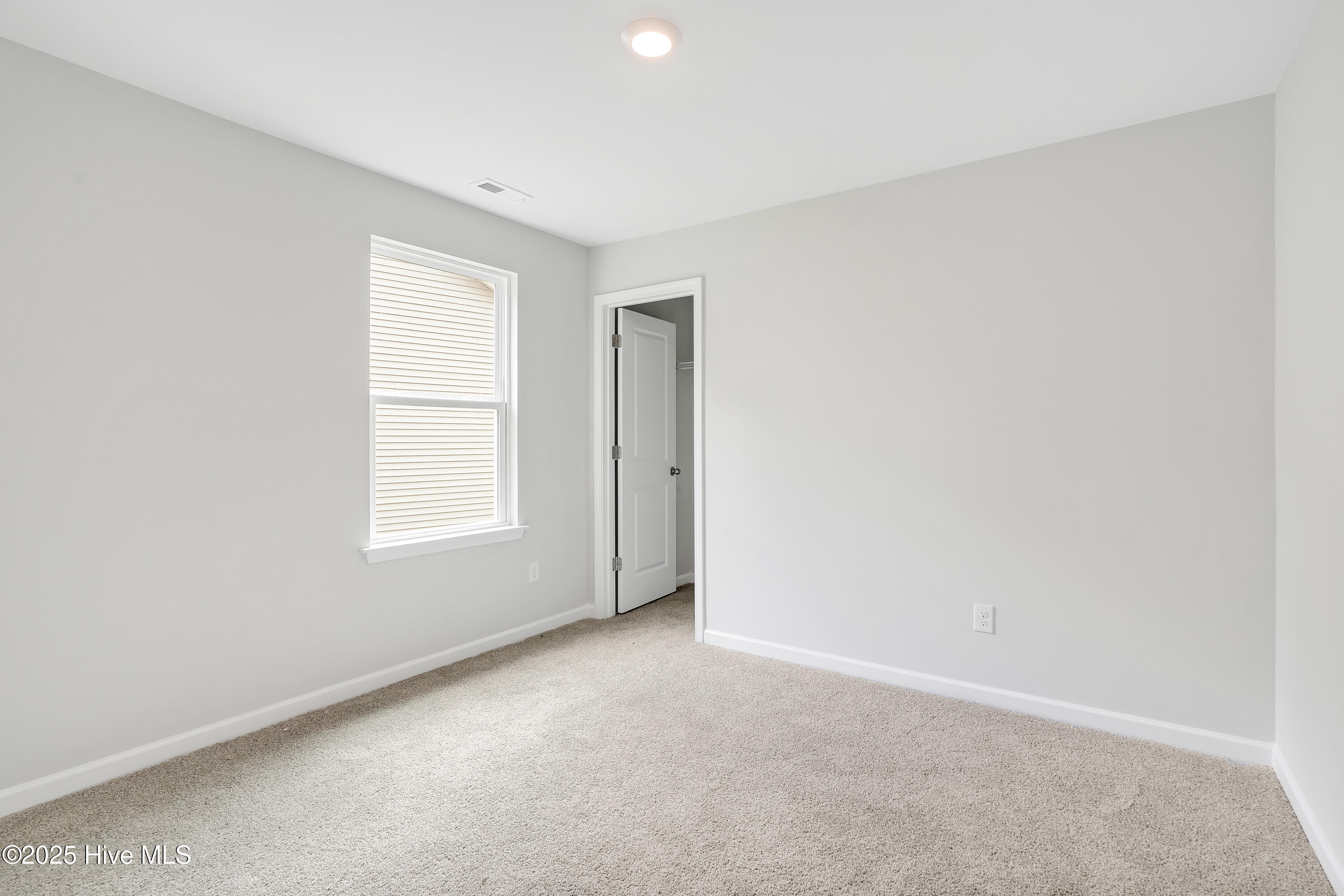 419 Oak Knoll Drive 68, Jacksonville, NC 28546 – photo 21: Similar Home