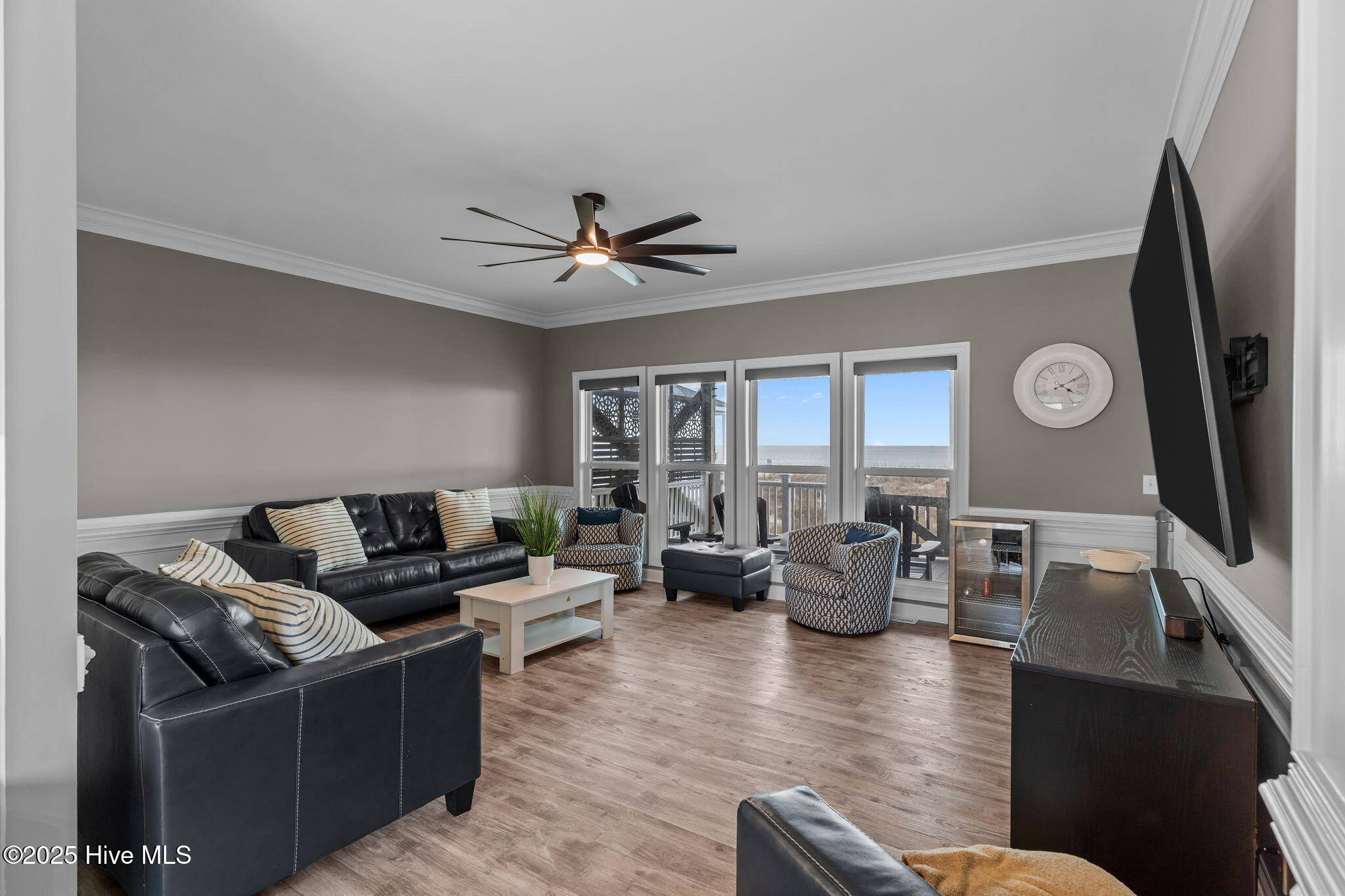 100544258 | Photo 19