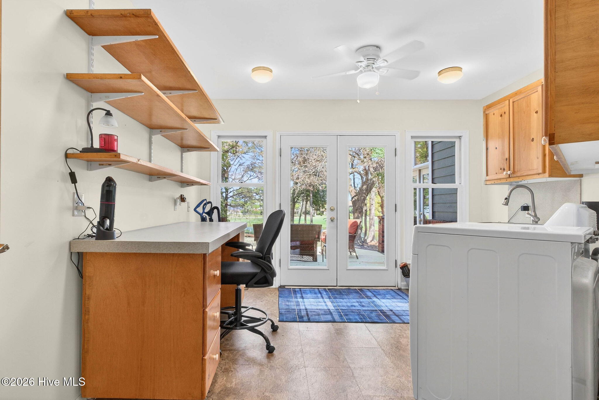 100564885 | Photo 48