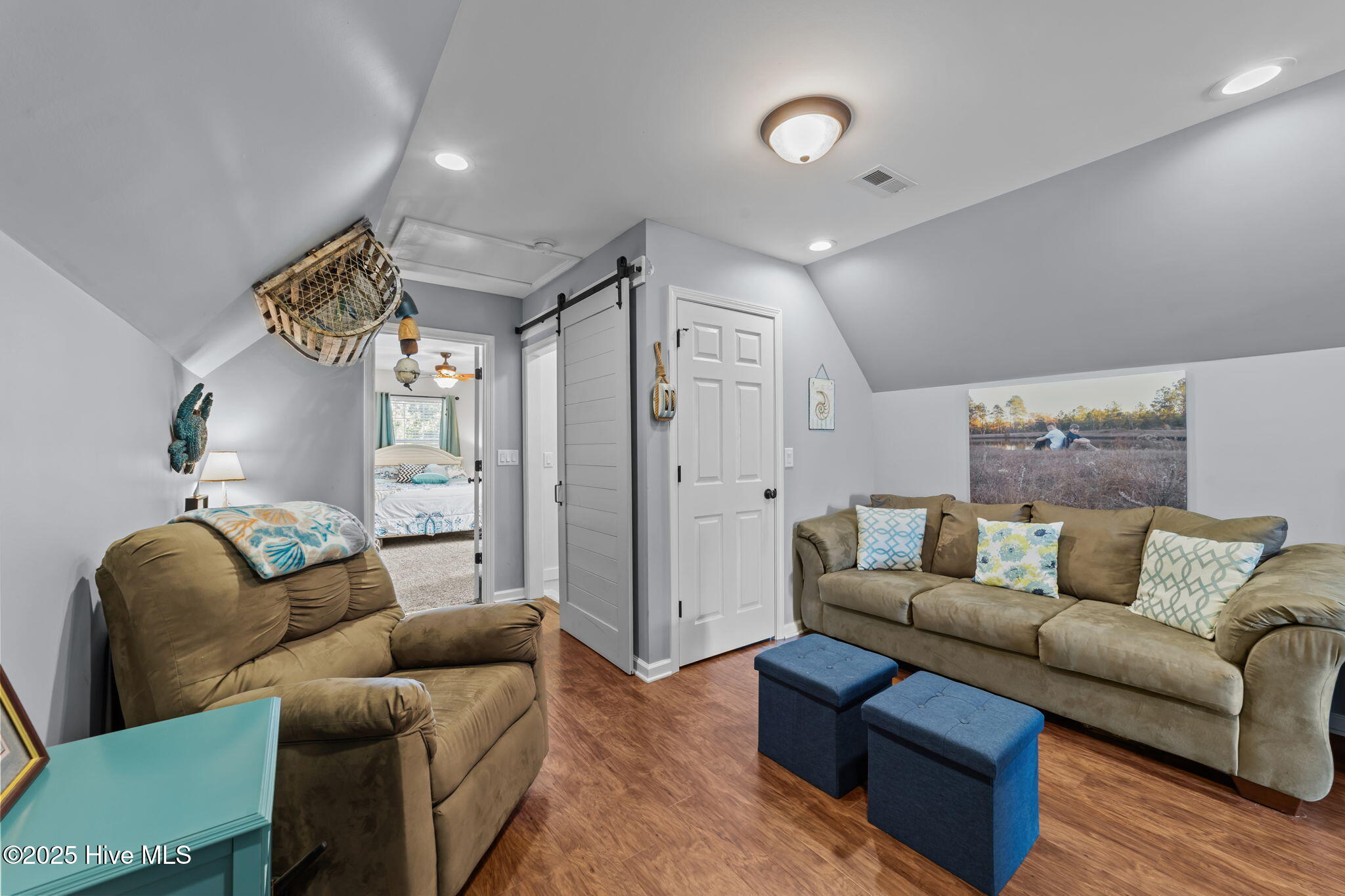 100533050 | Photo 20