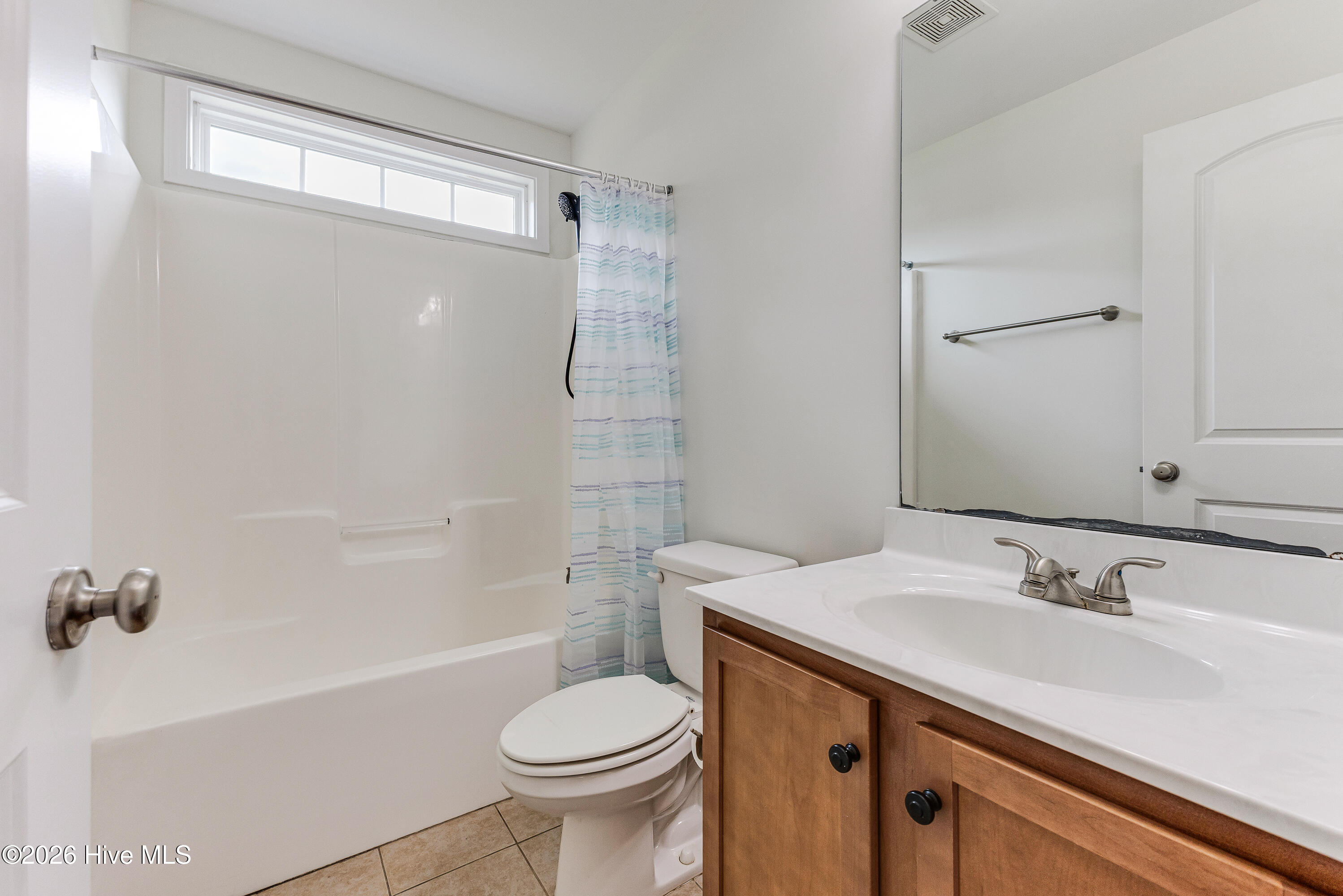 100562129 | Photo 20