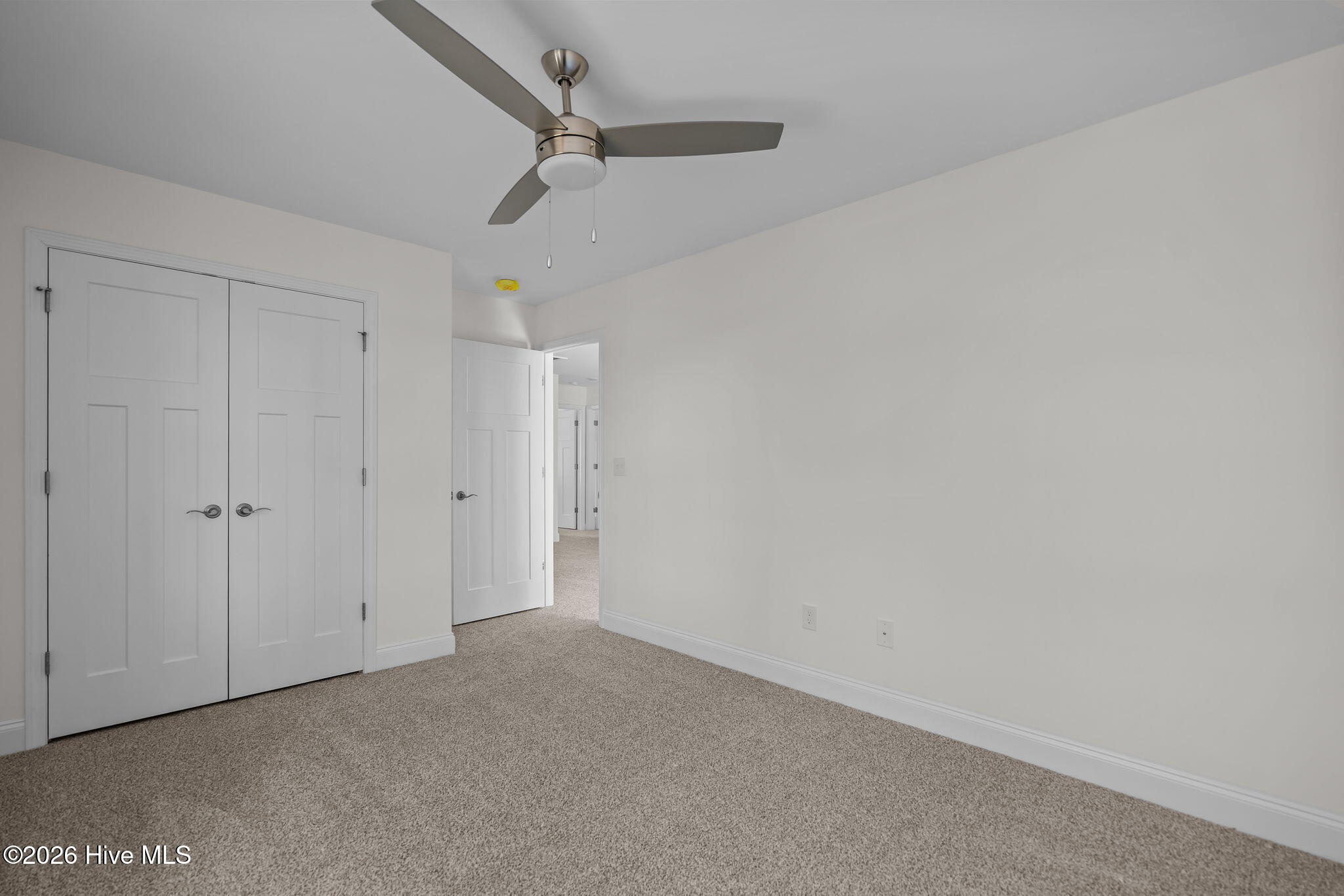 100528702 | Photo 36