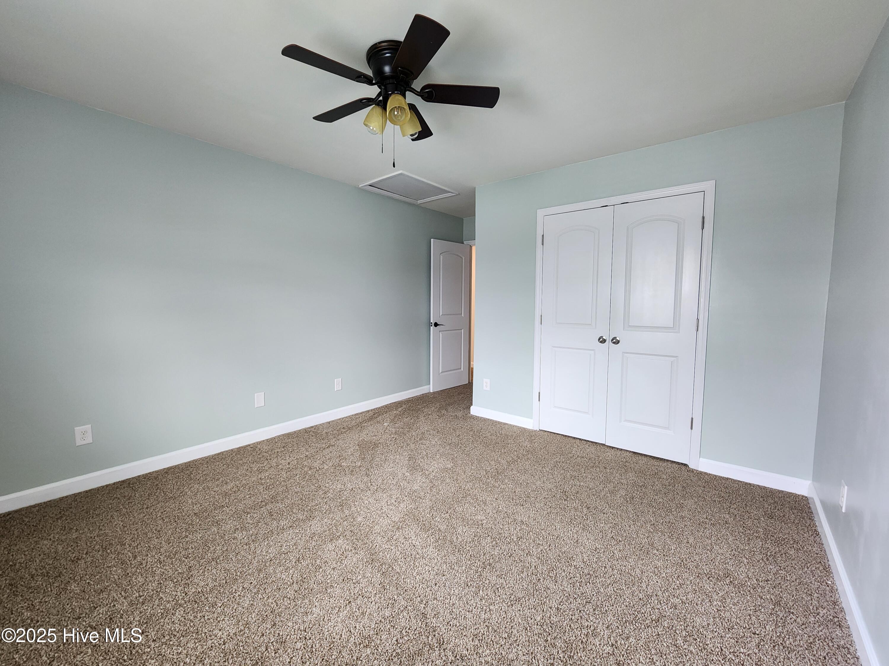 100563623 | Photo 25