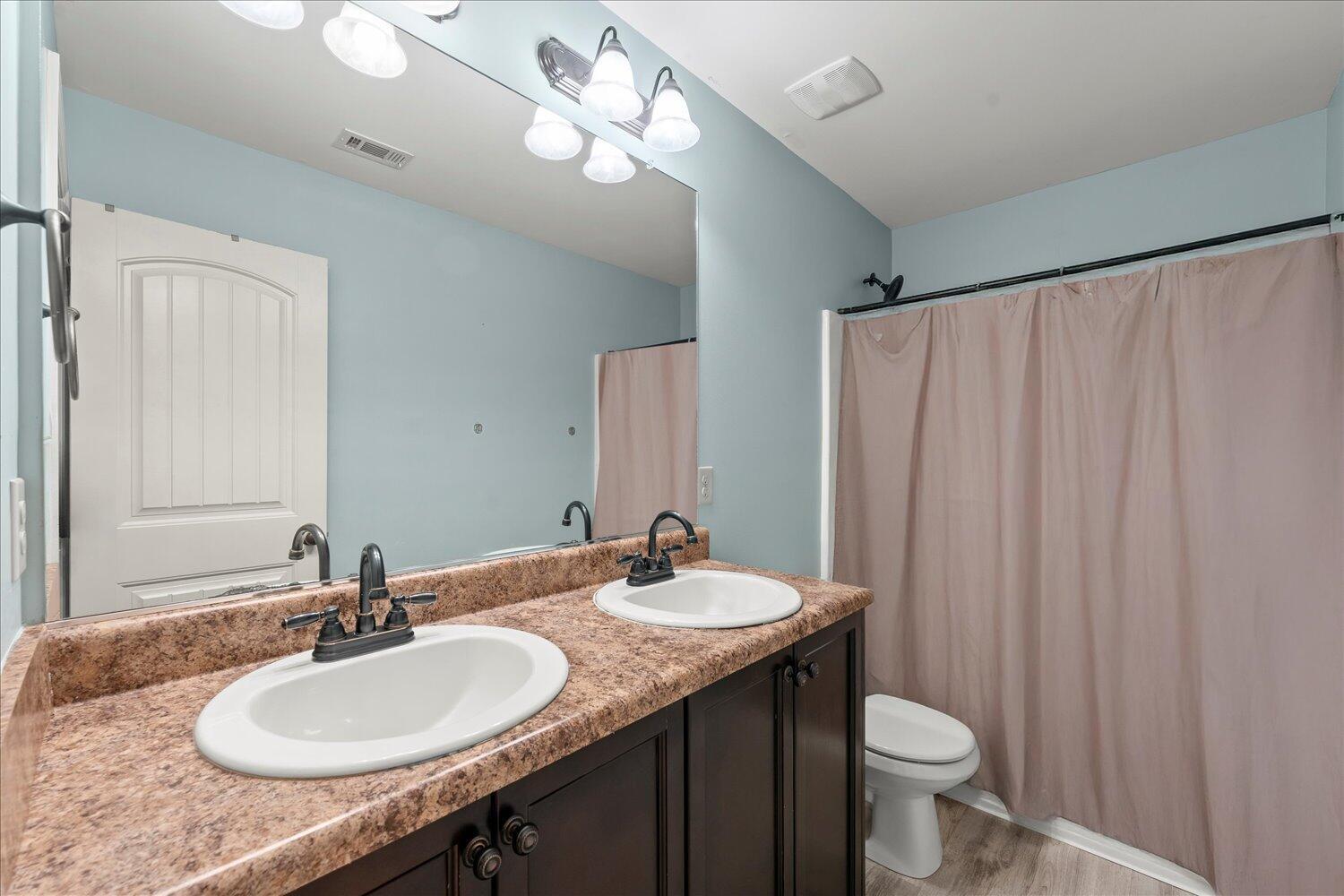 41-5307 Bull St 41R