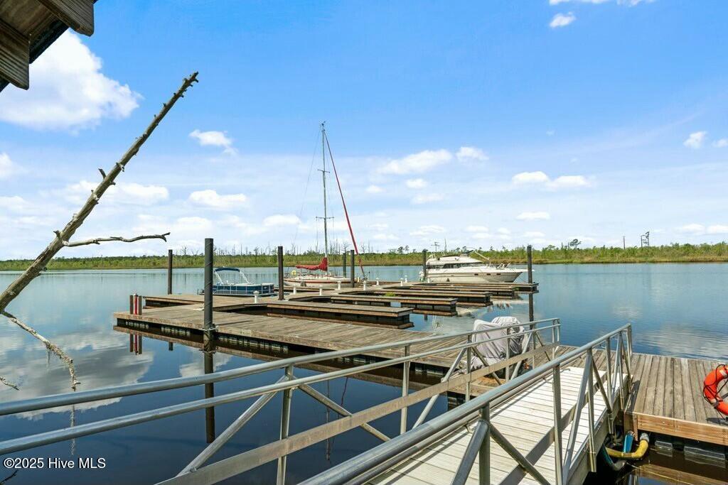 100498490 | Photo 73