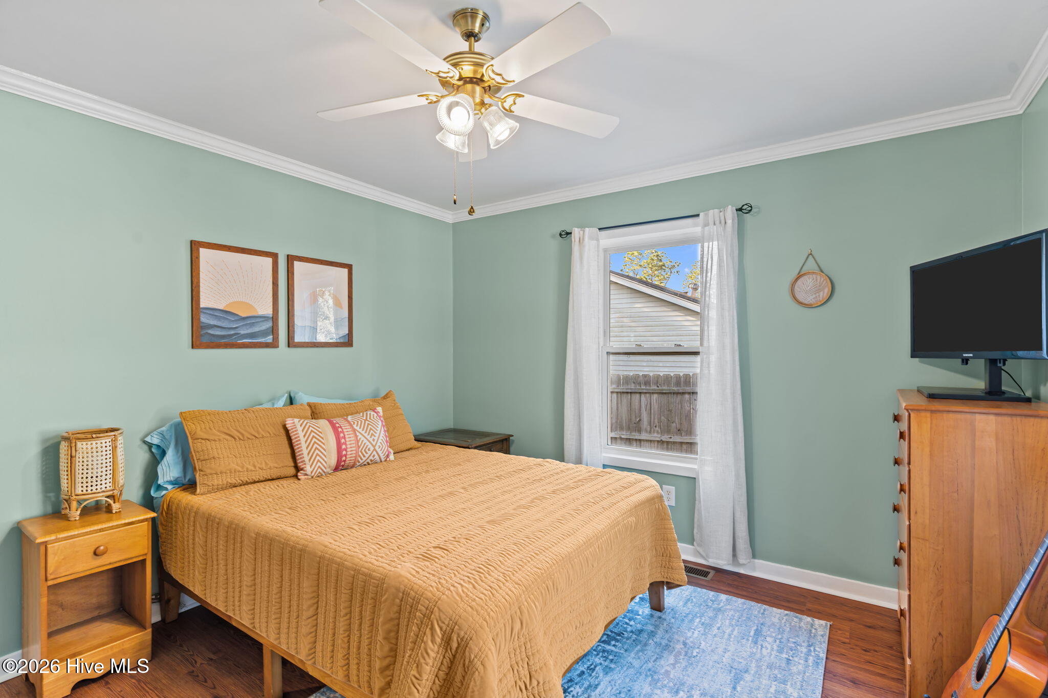 100557804 | Photo 22