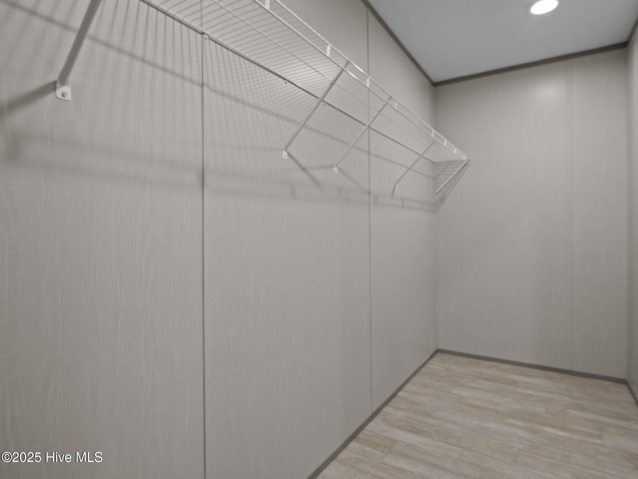 100541936 | Photo 27