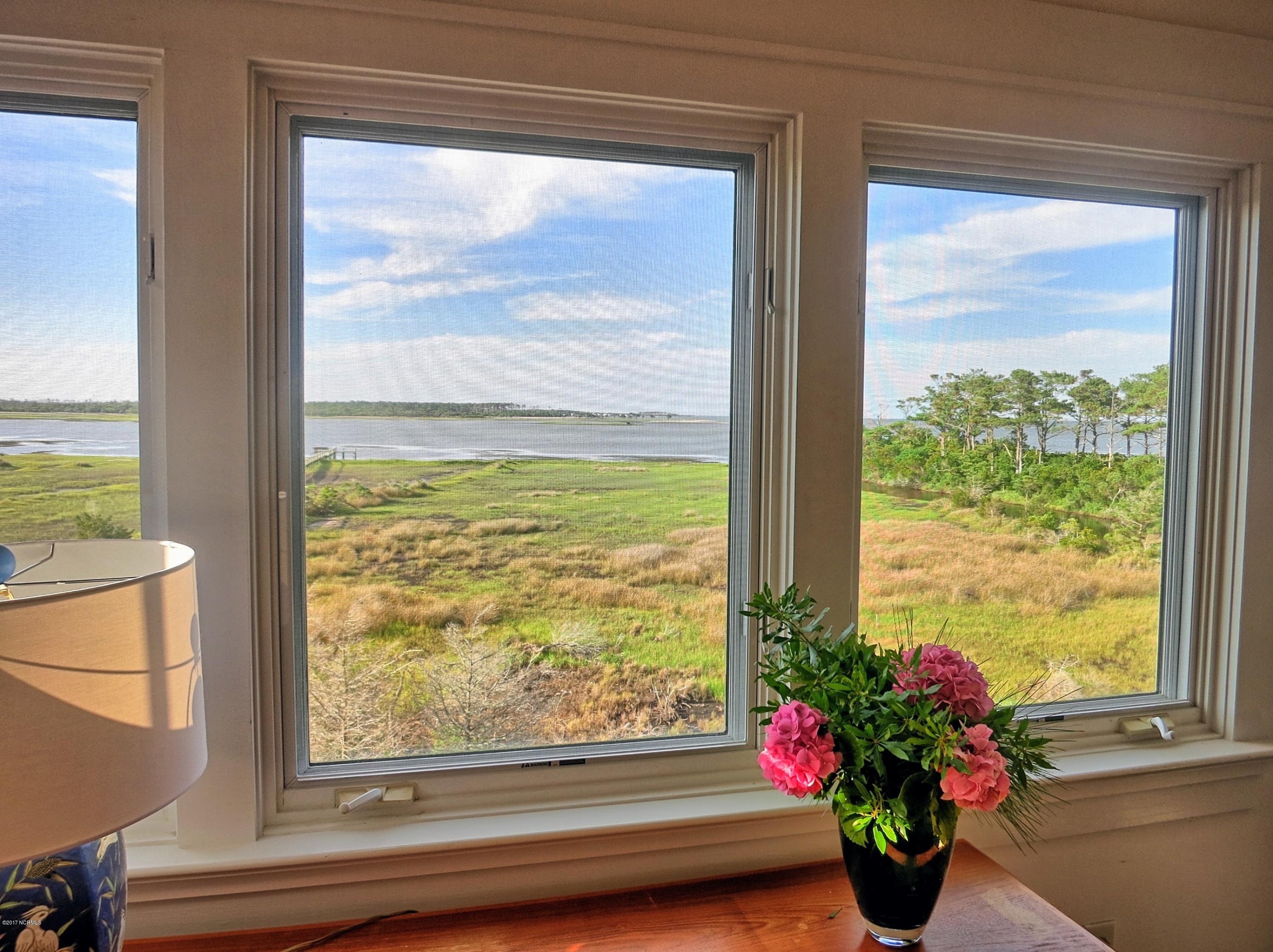 141 East Drive,Harkers Island