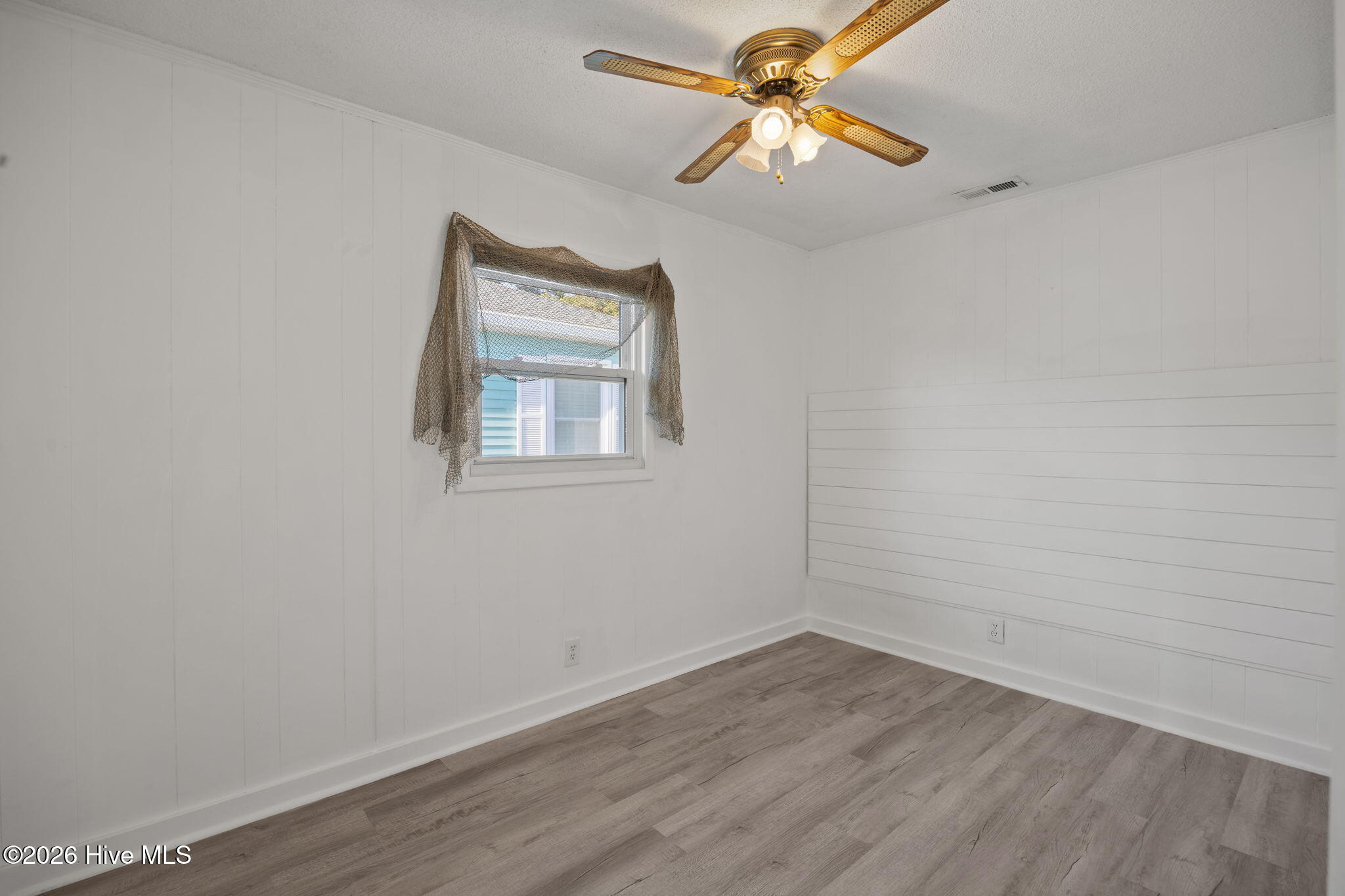 100564867 | Photo 20