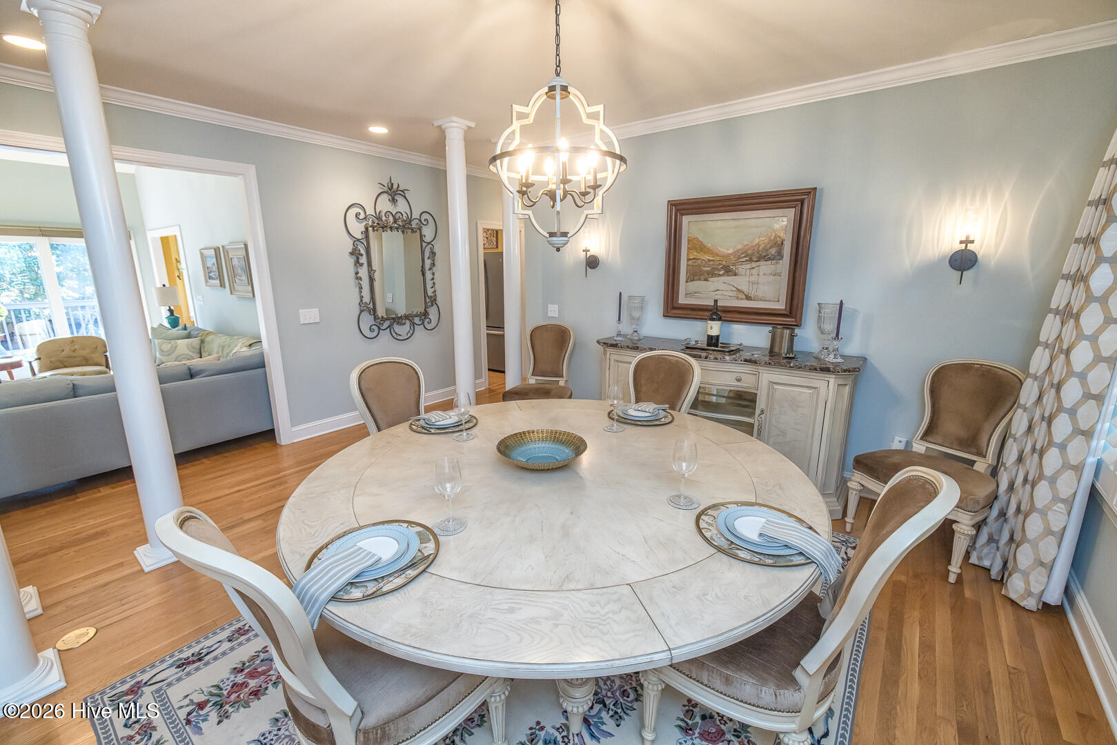 100550296 | Photo 11