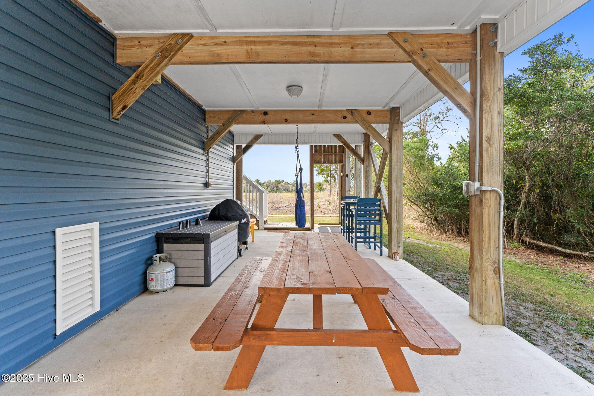 100532717 | Photo 53