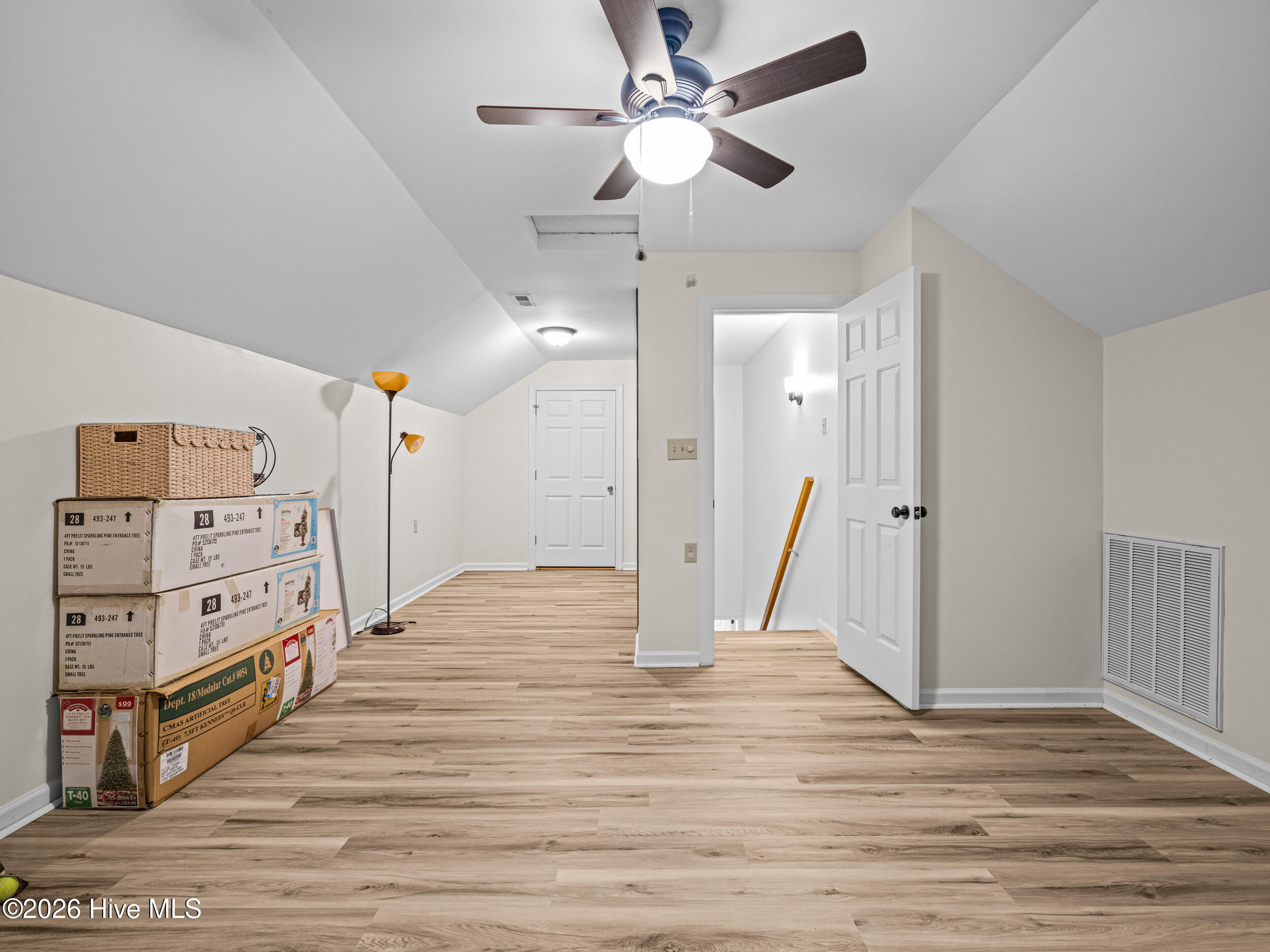 100555942 | Photo 39