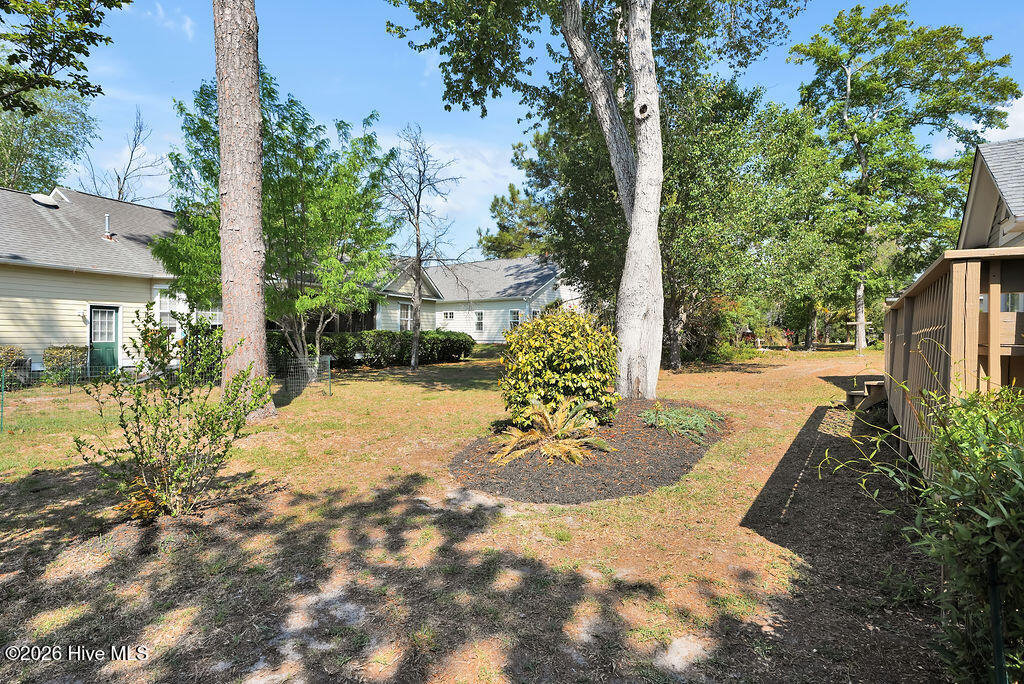 100567951 | Photo 35