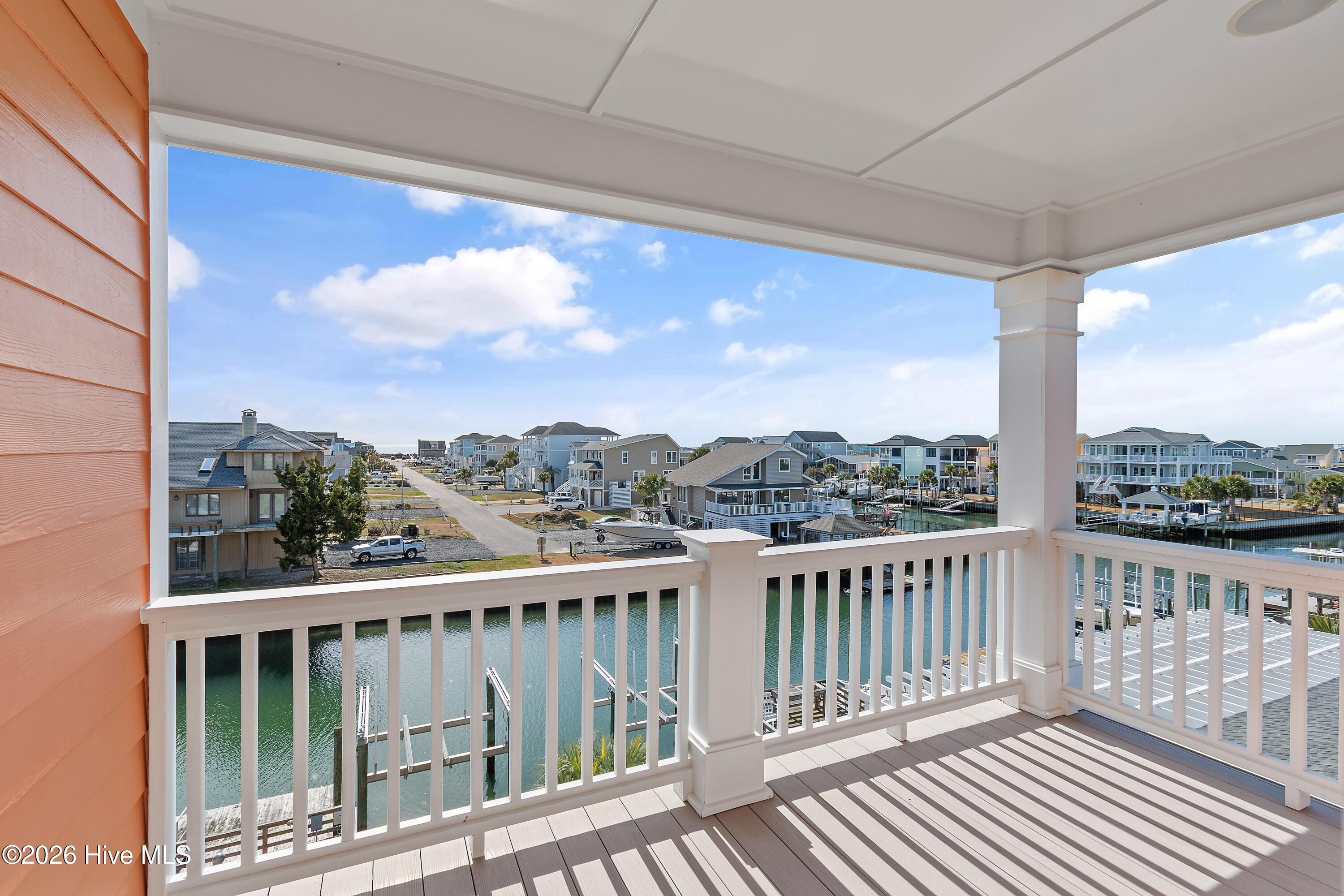 100547870 | Photo 41