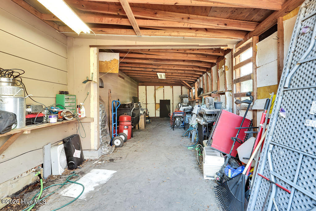 100552471 | Photo 23