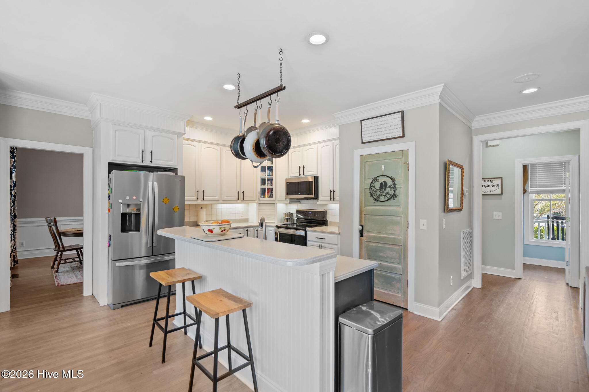 100558243 | Photo 12