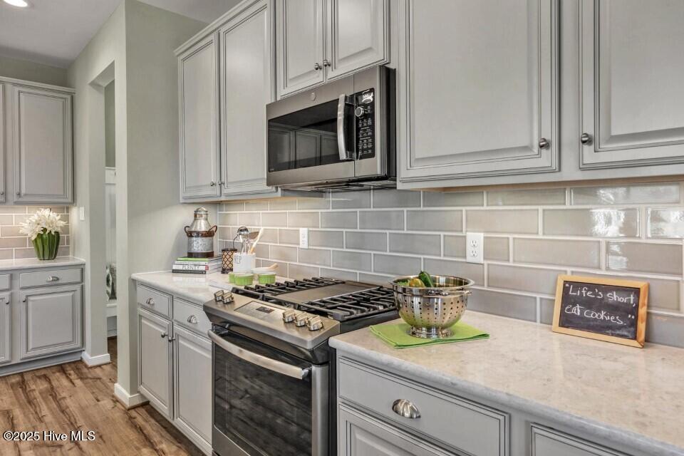 100545617 | Photo 12