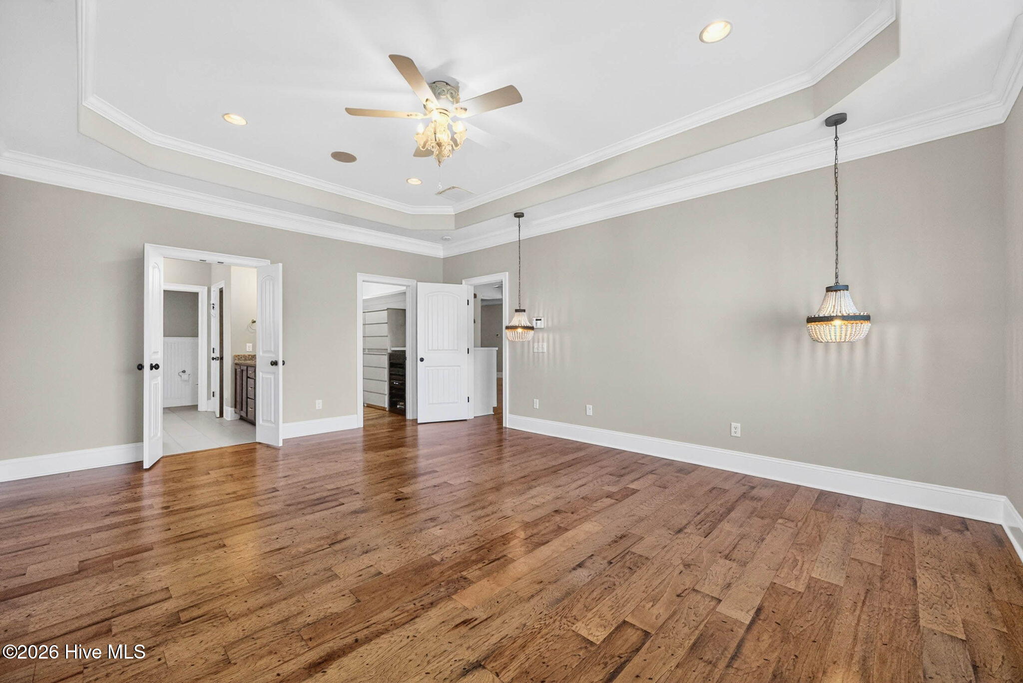 100567612 | Photo 39