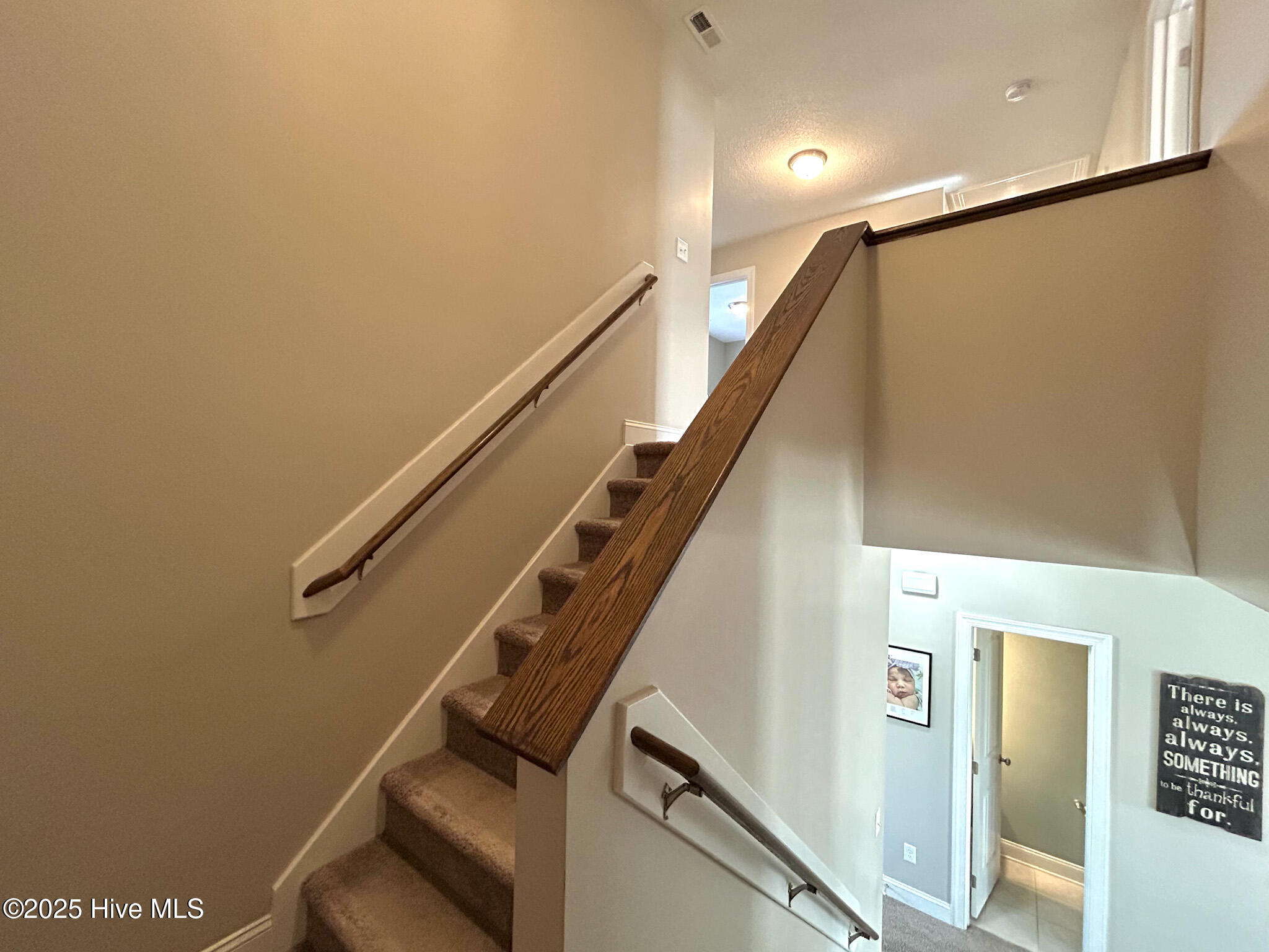 100545888 | Photo 33