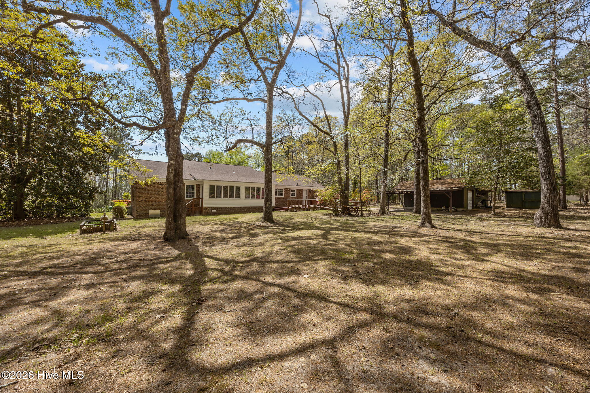 512 Raymond Drive,Arapahoe
