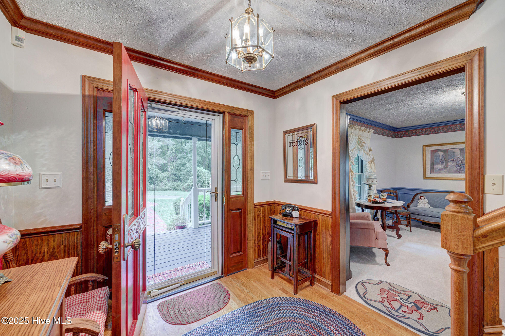 100553041 | Photo 16