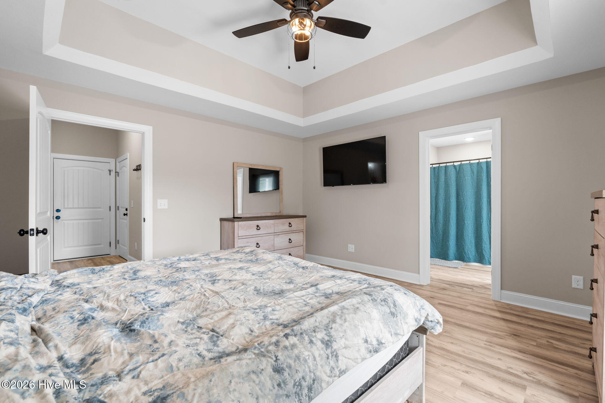 100565582 | Photo 25