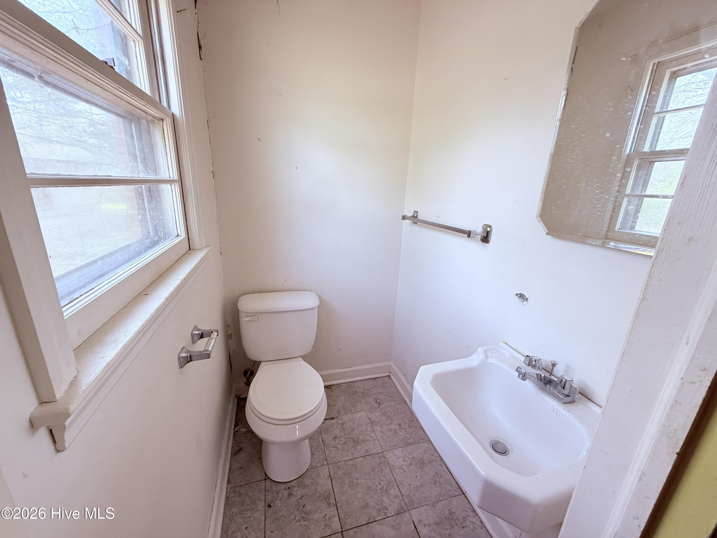 910 Highland Avenue,Trent Woods